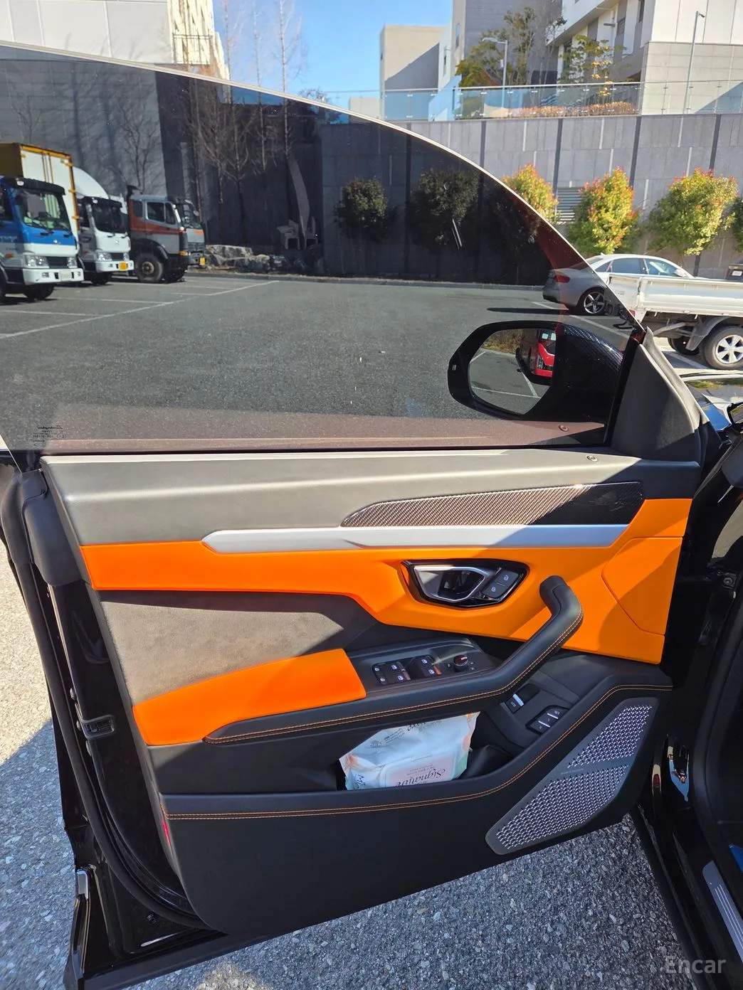 Lamborghini Urus превью 6