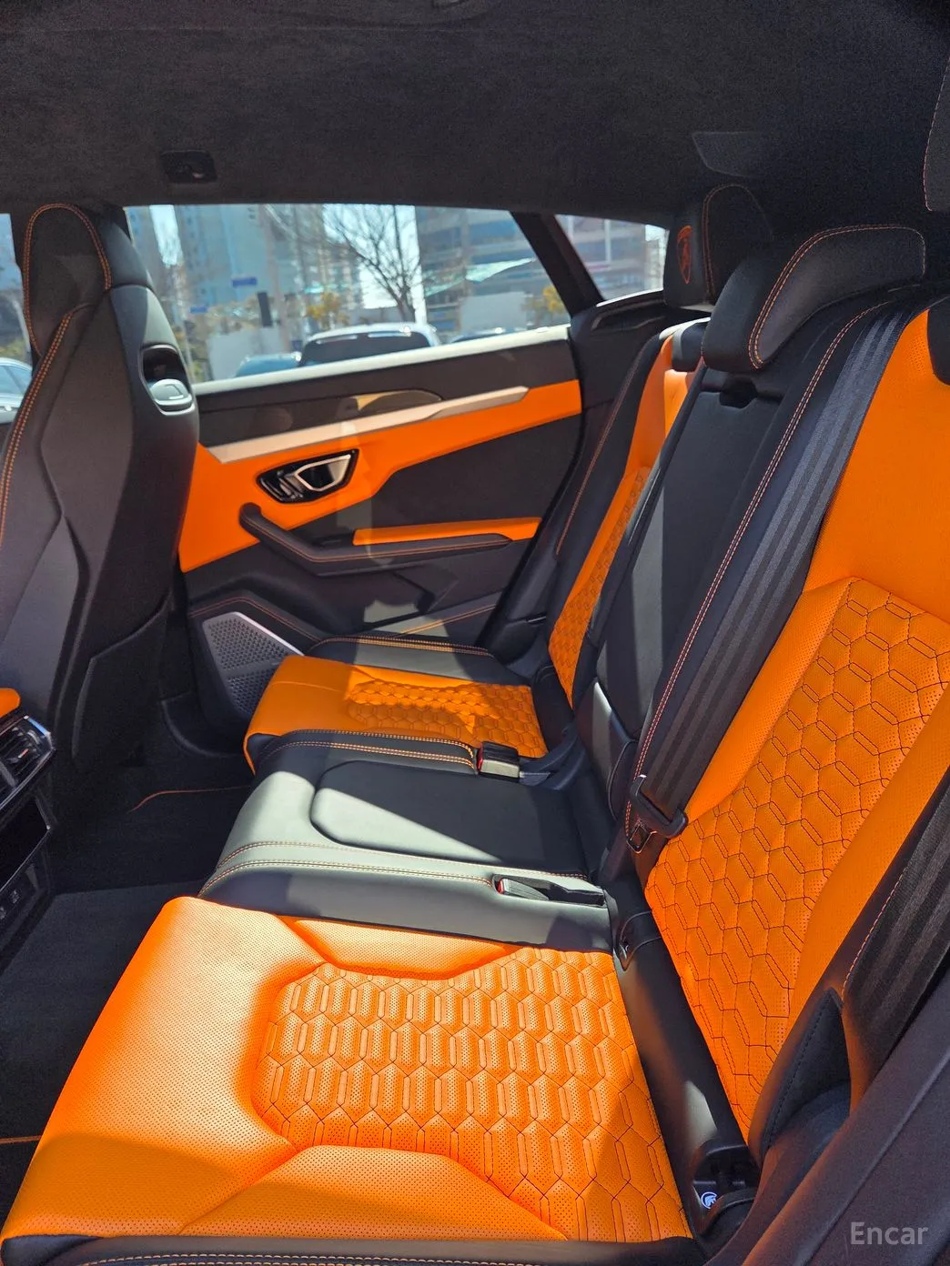 Lamborghini Urus превью 8