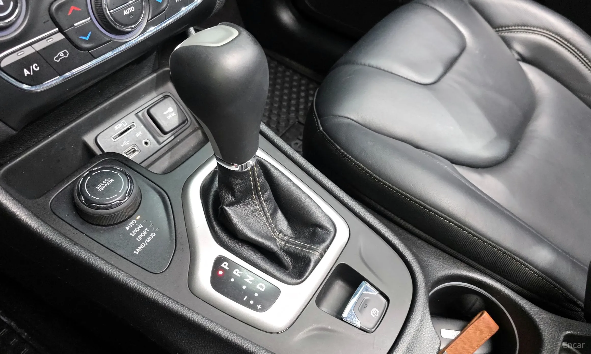 Jeep Cherokee (KL) превью 9