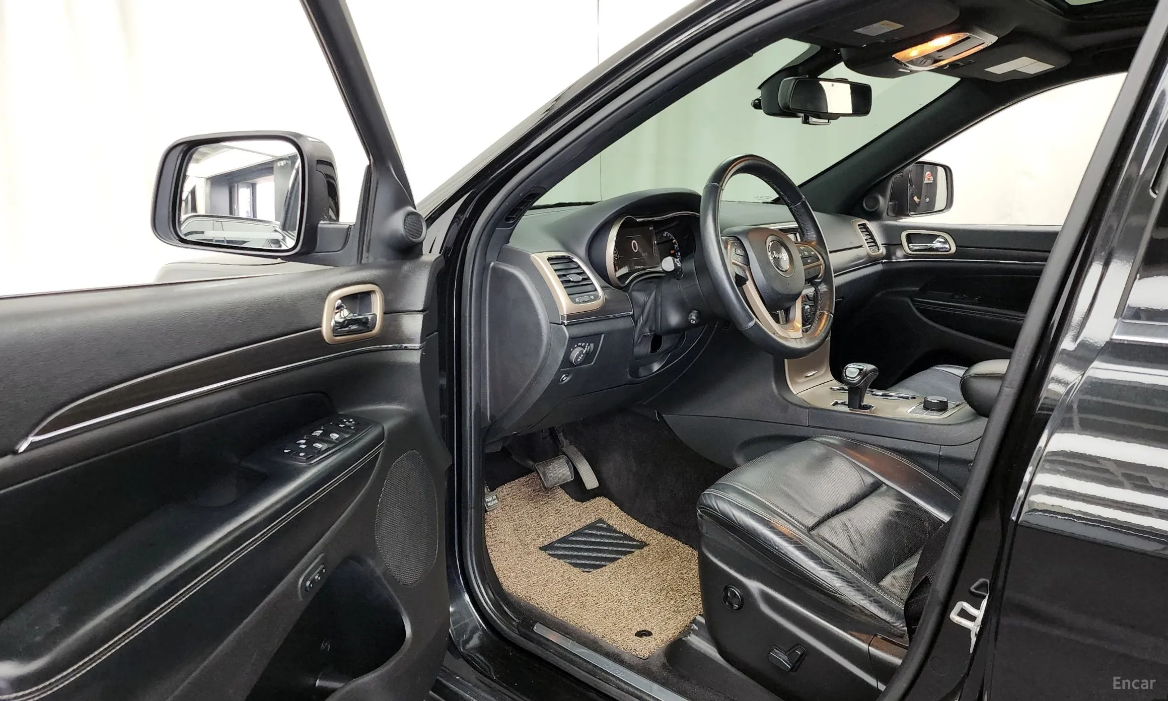 Jeep Grand Cherokee превью 10