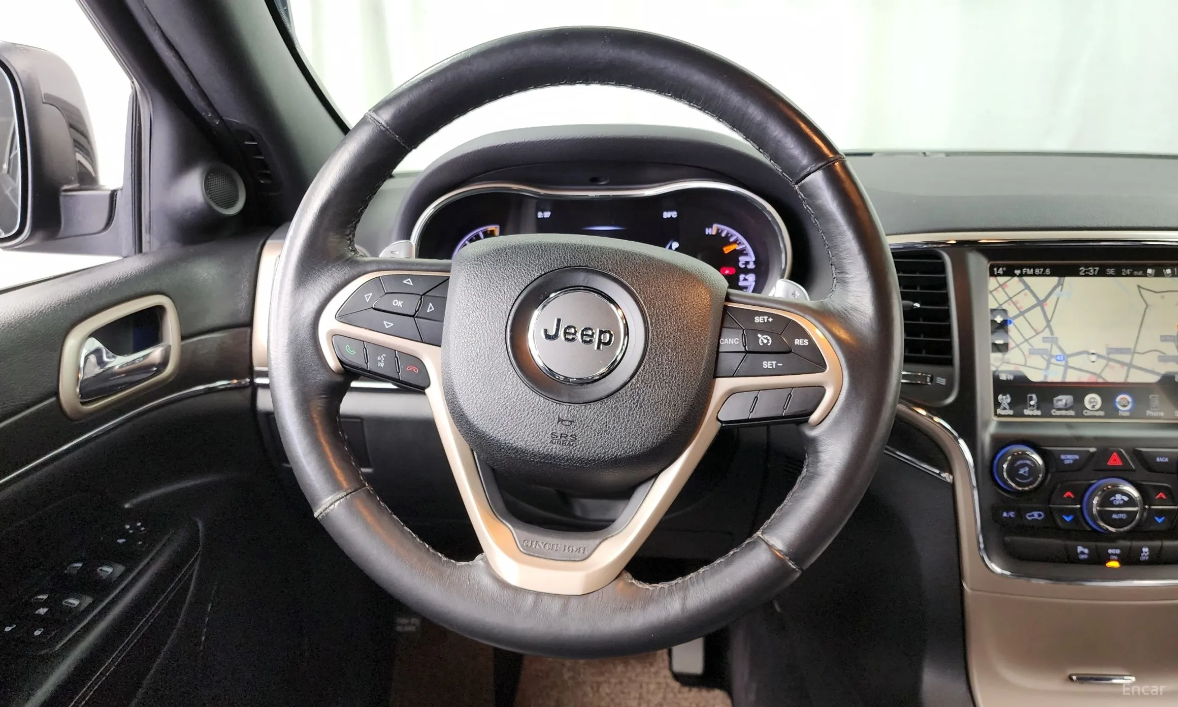 Jeep Grand Cherokee превью 13