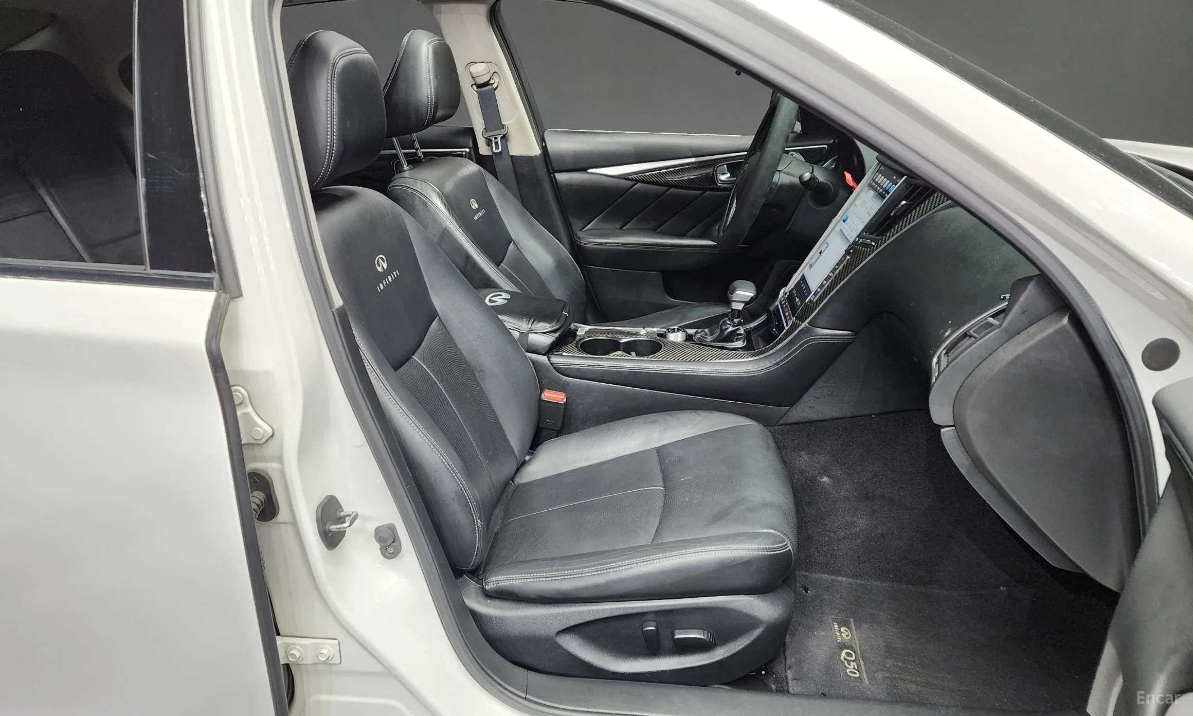 Infiniti Q50 превью 11