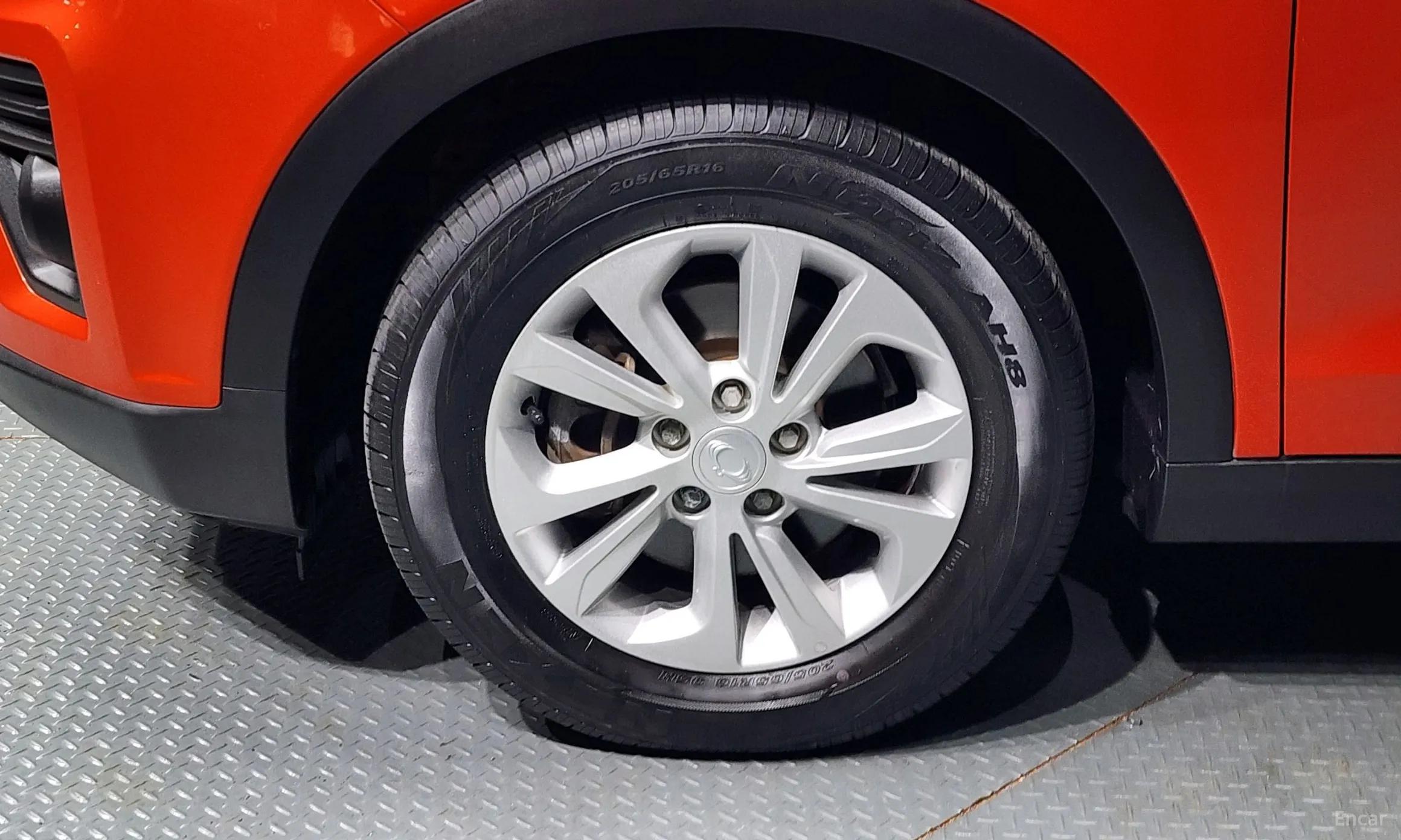 KG Mobility (SsangYong) Berry New Tivoli превью 5