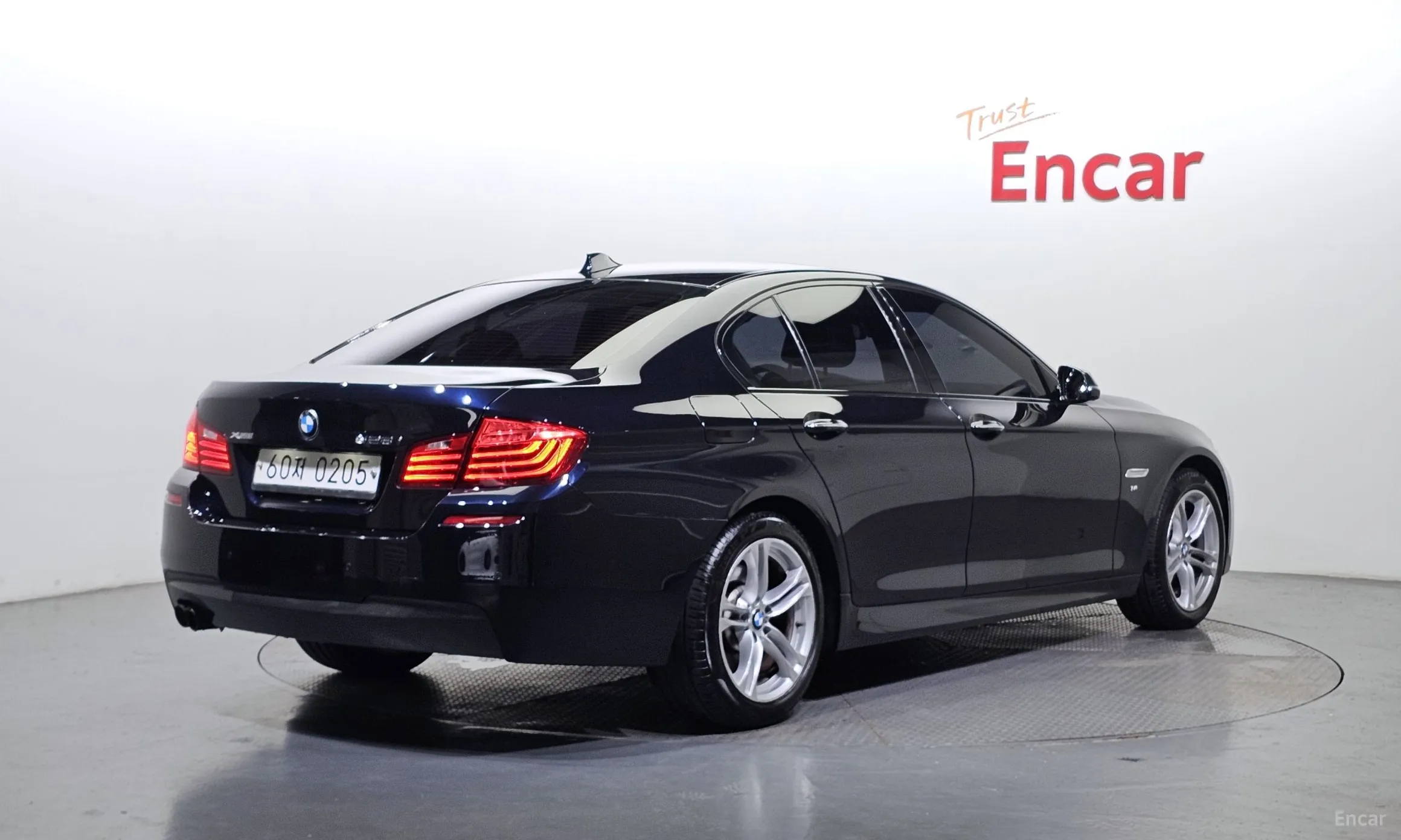BMW 5 Series (F10) превью 2