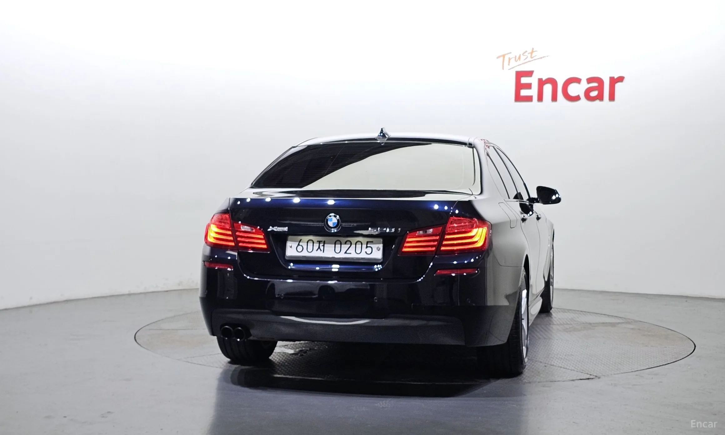 BMW 5 Series (F10) превью 4