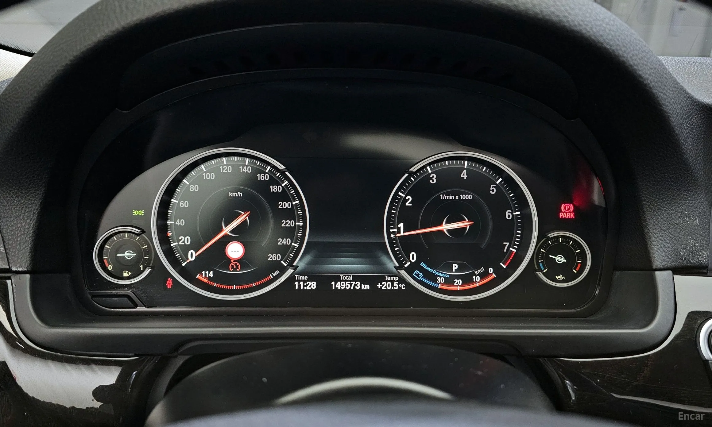 BMW 5 Series (F10) превью 8