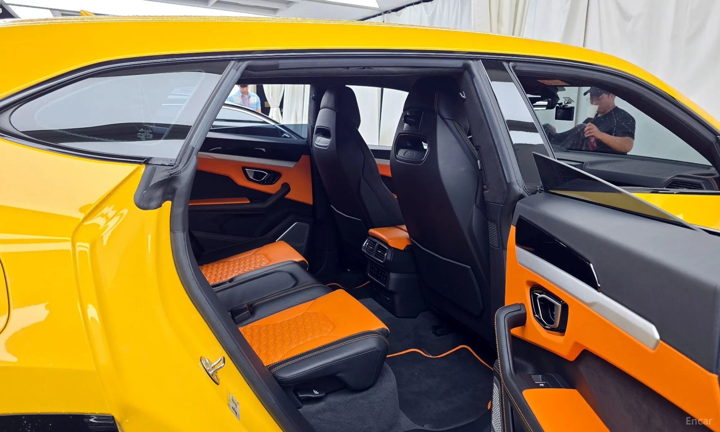 Lamborghini Urus превью 12