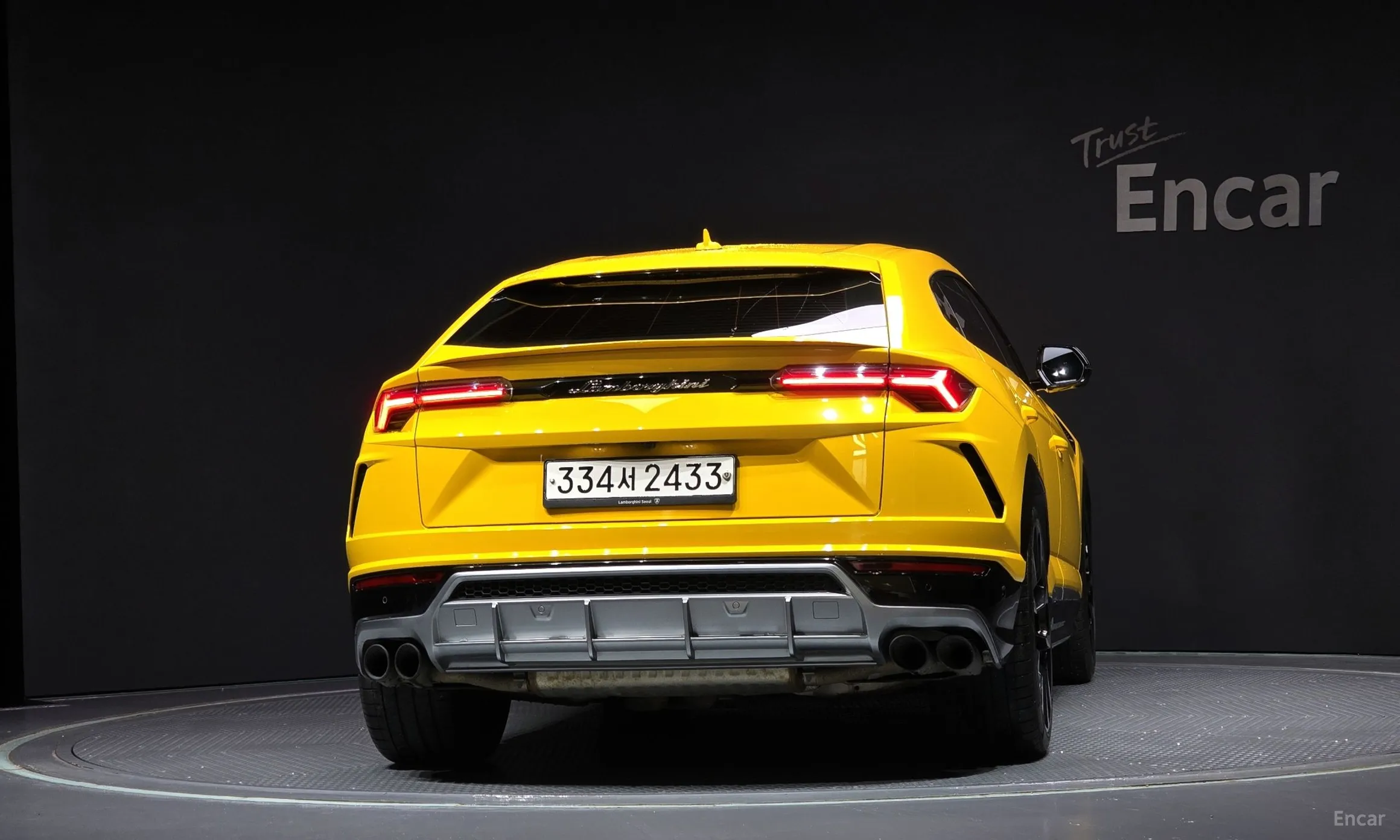 Lamborghini Urus превью 4