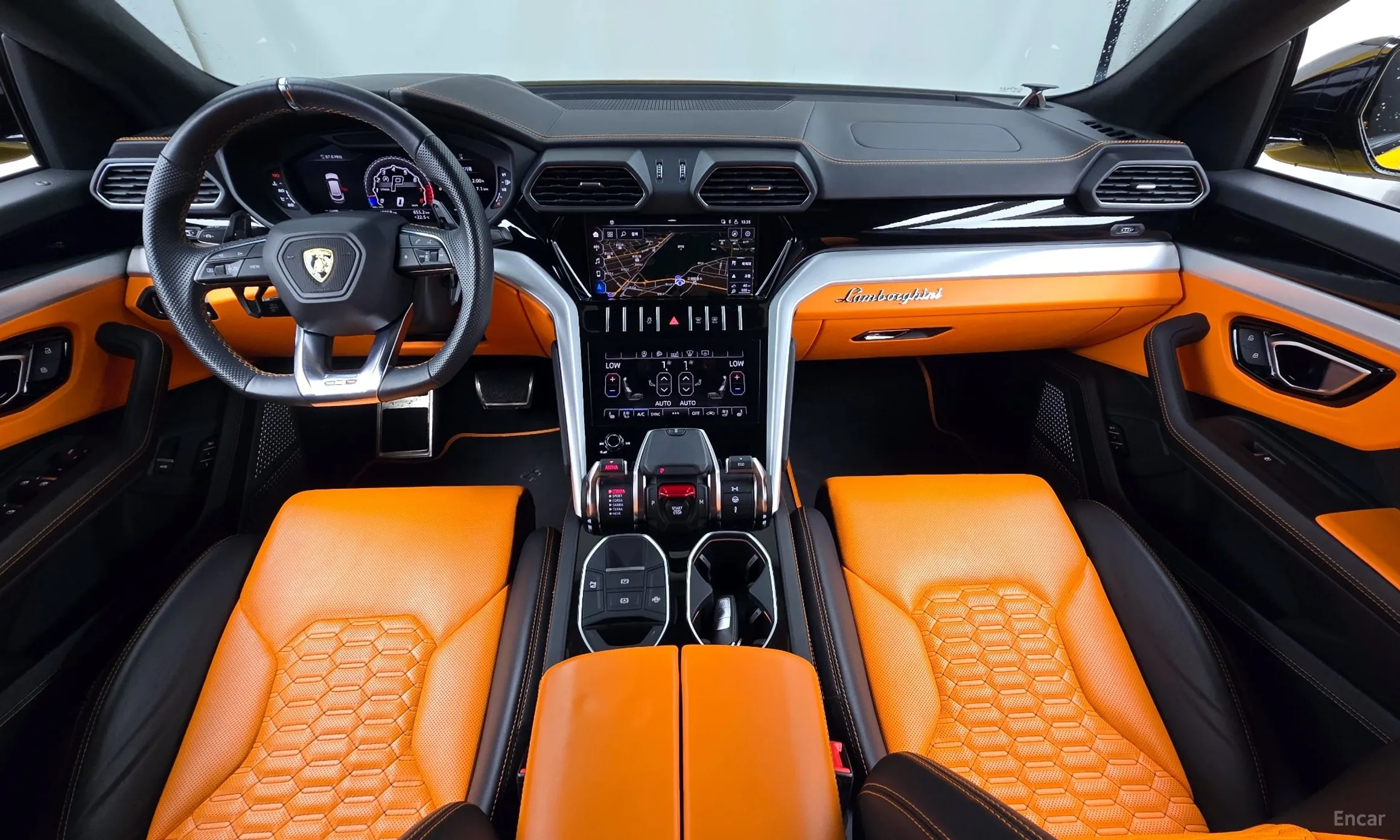 Lamborghini Urus превью 7
