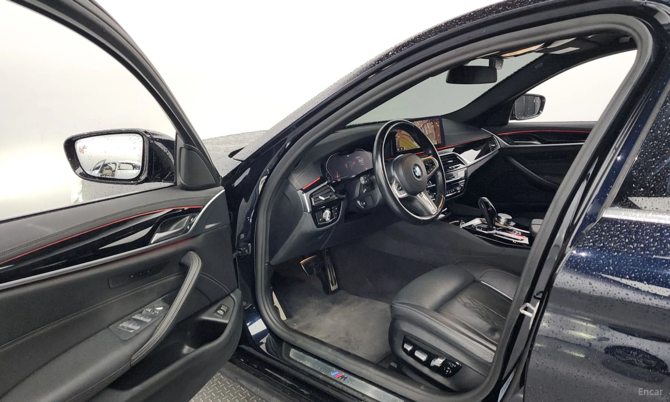 BMW 5 Series (G30) превью 10