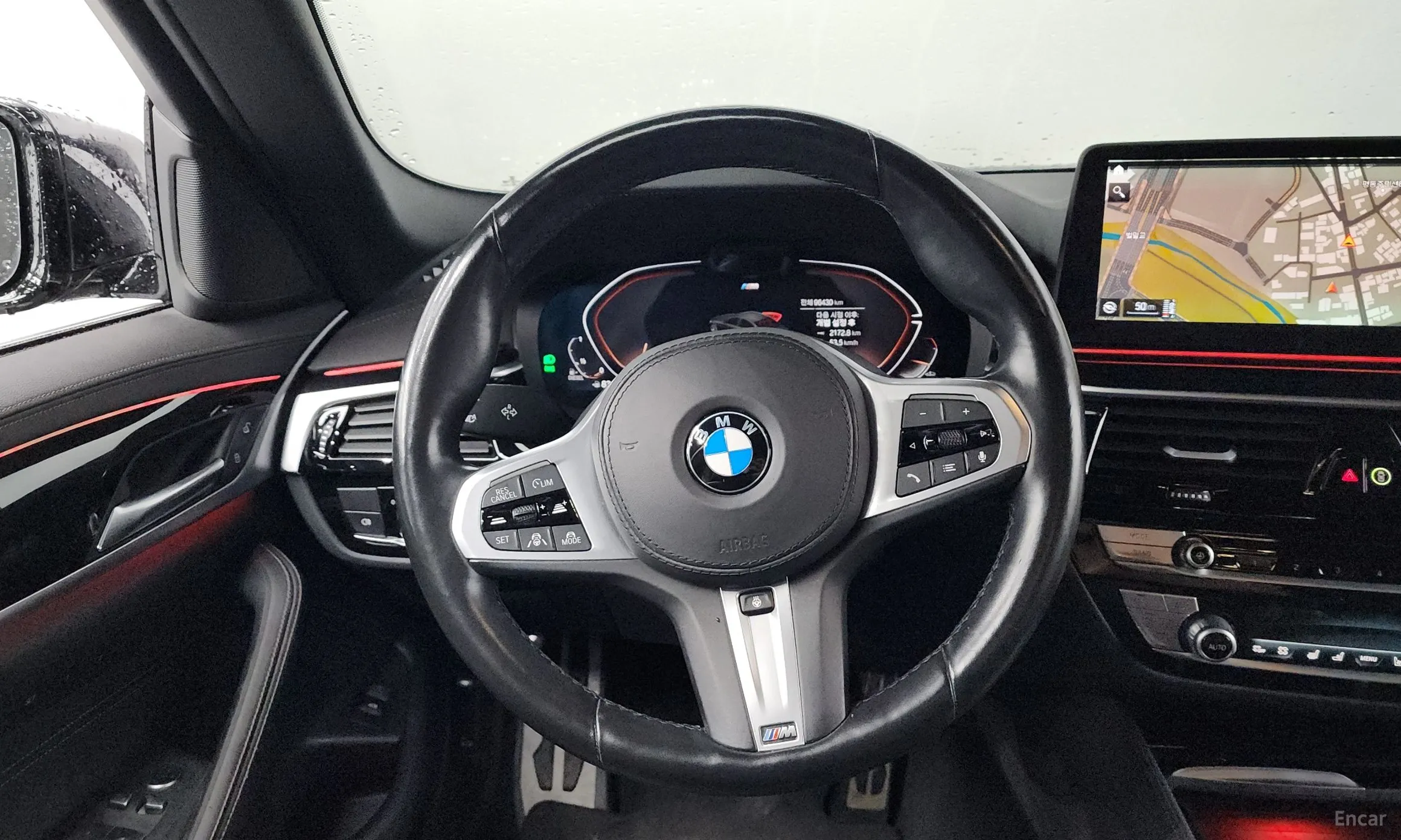 BMW 5 Series (G30) превью 13