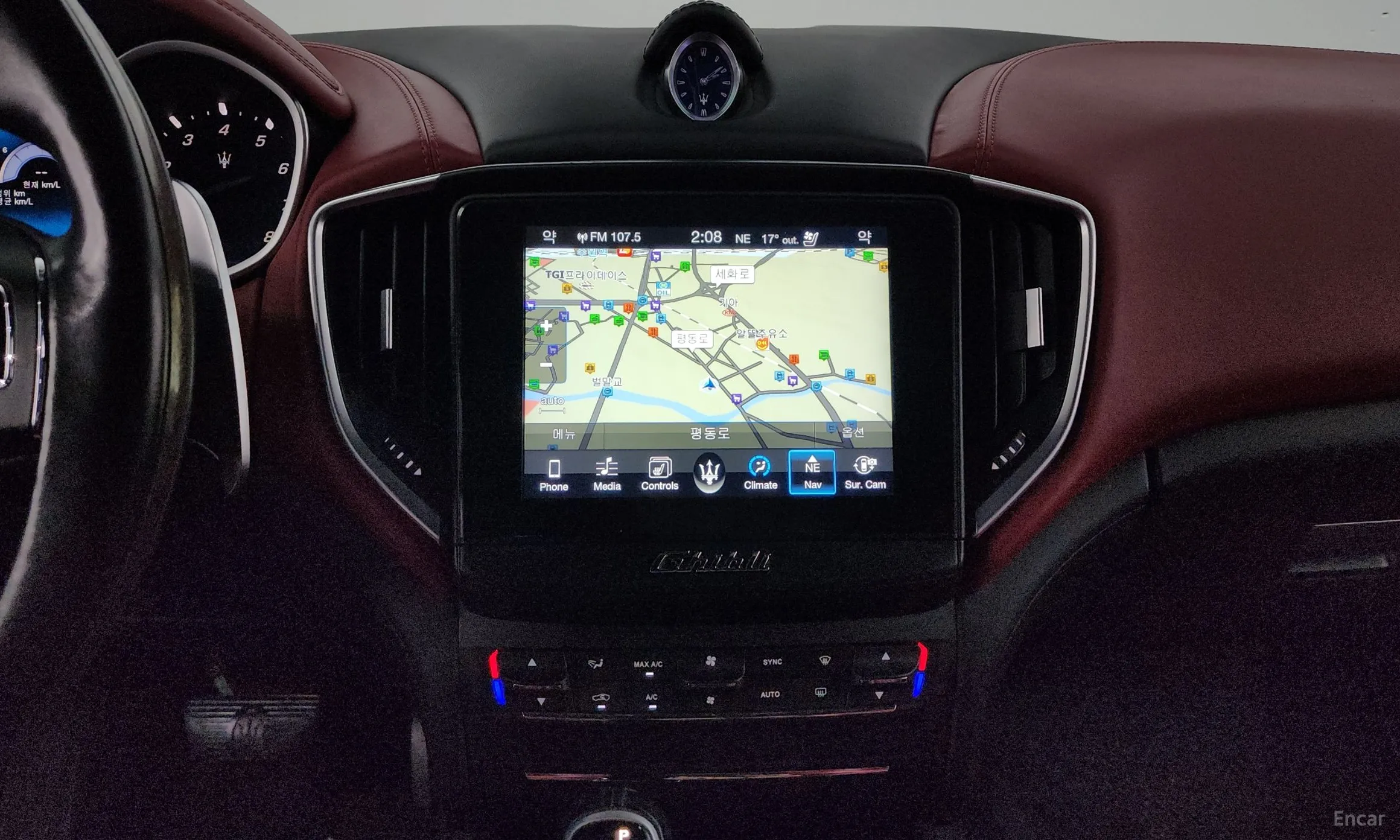 Maserati Ghibli превью 14