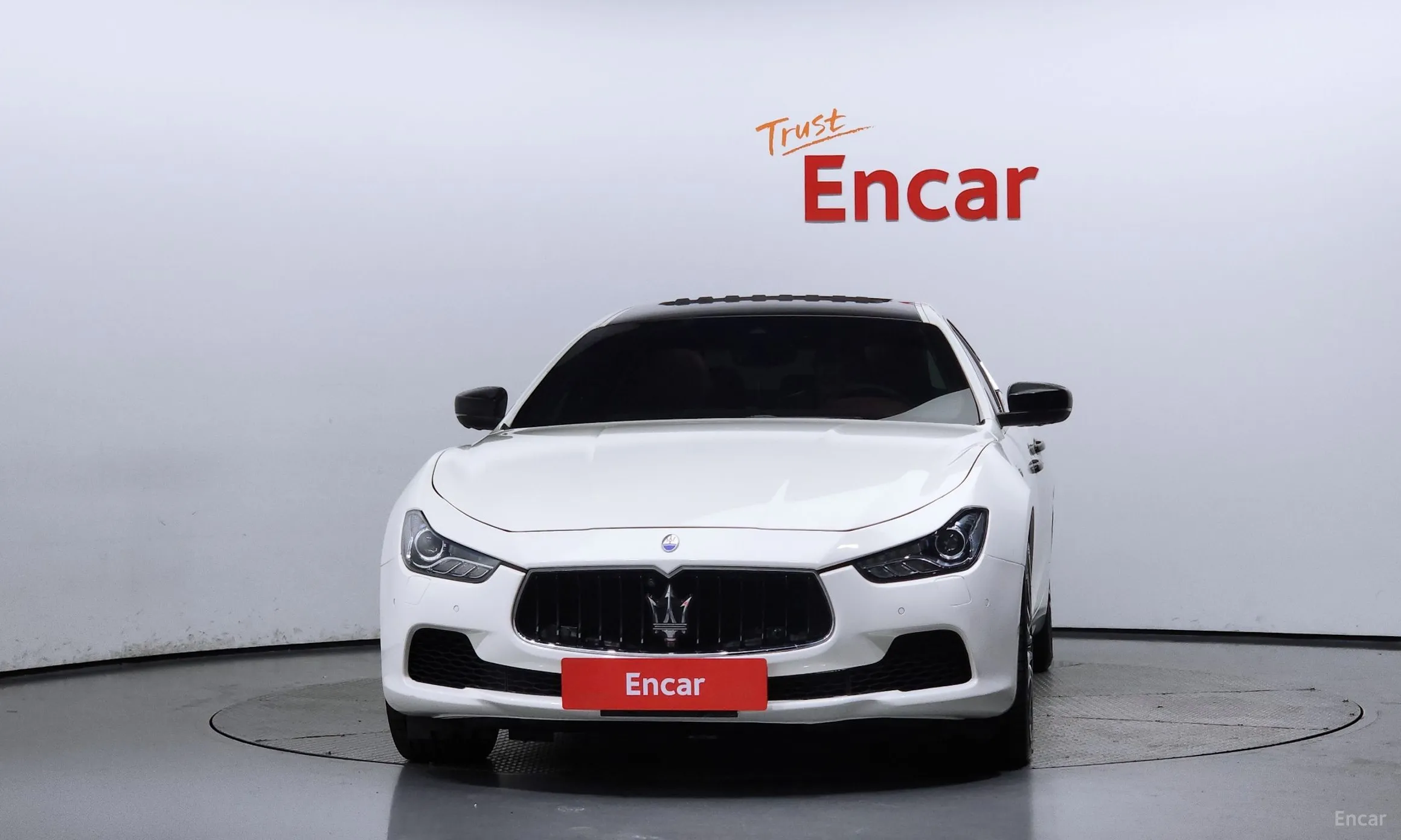 Maserati Ghibli превью 3