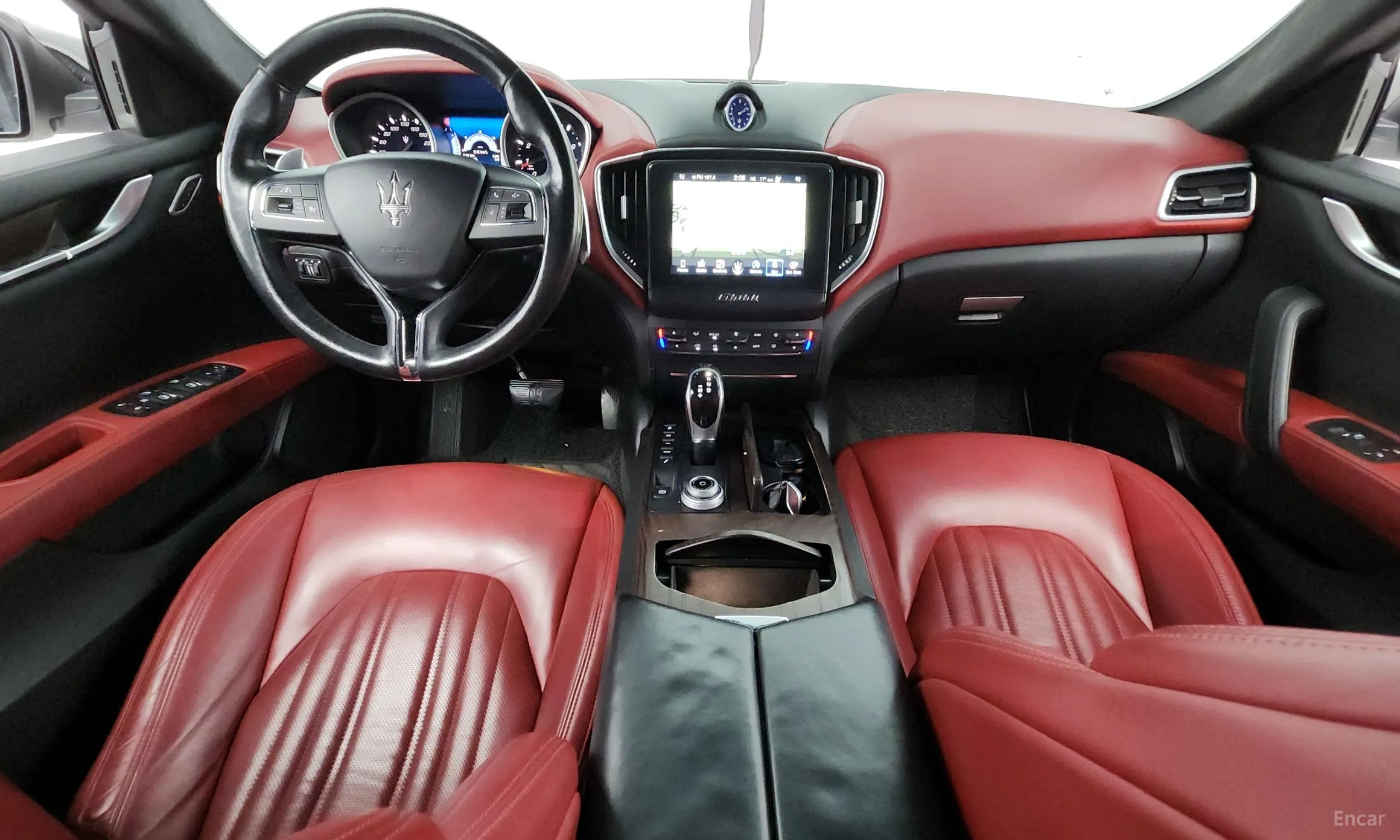 Maserati Ghibli превью 7