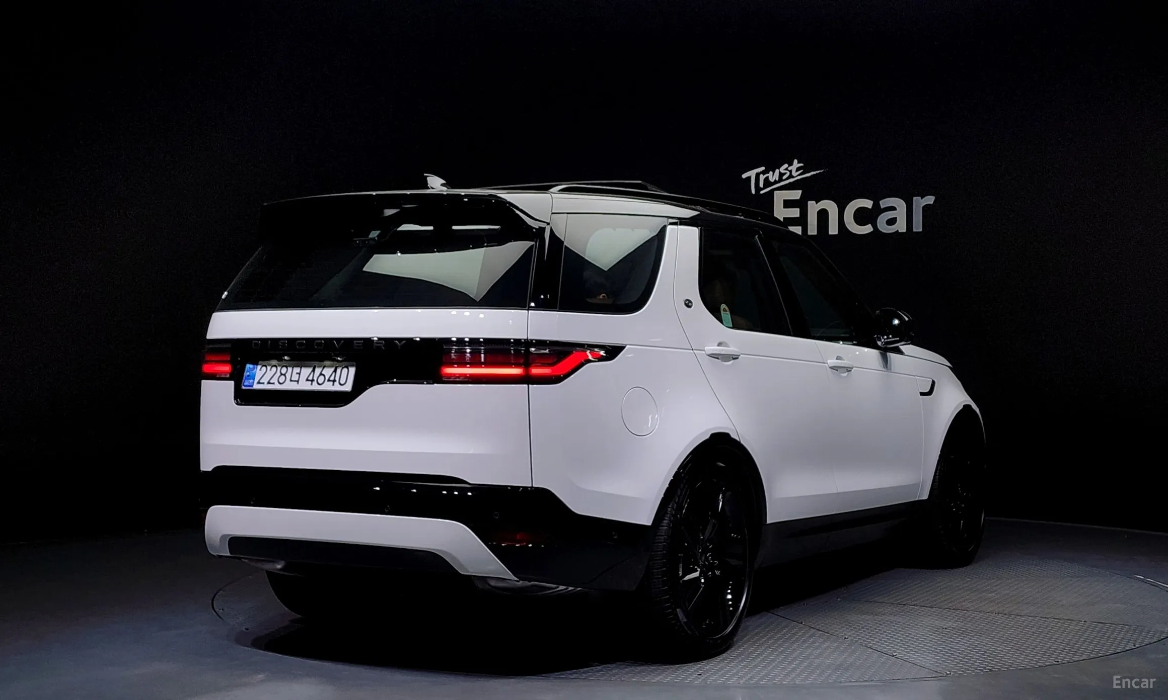 Land Rover Discovery 5 превью 2