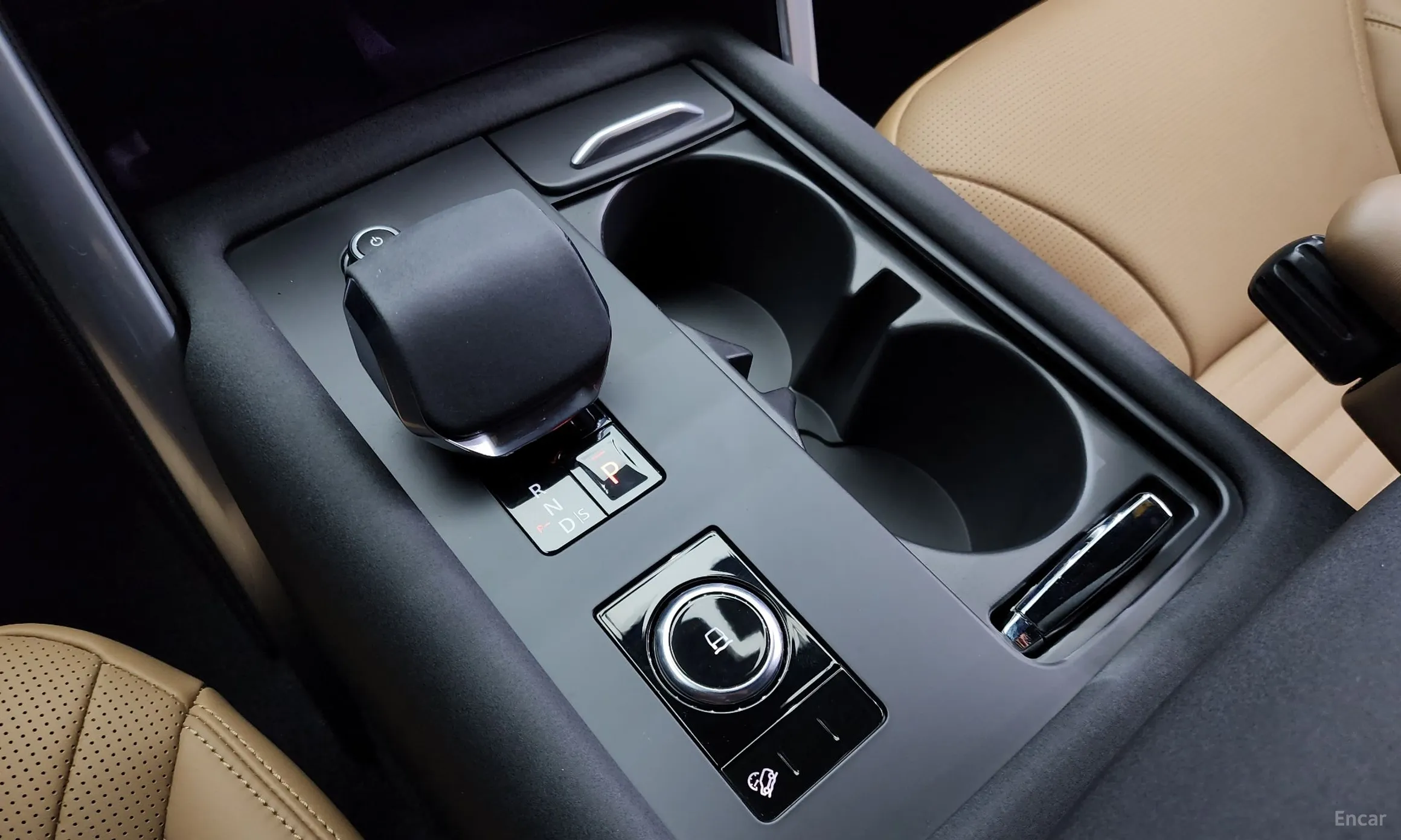 Land Rover Discovery 5 превью 9