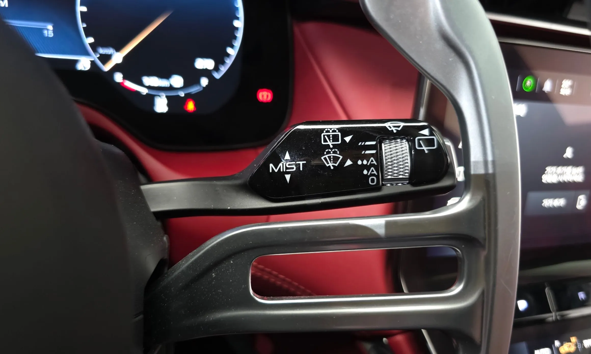 Maserati Grekale превью 9