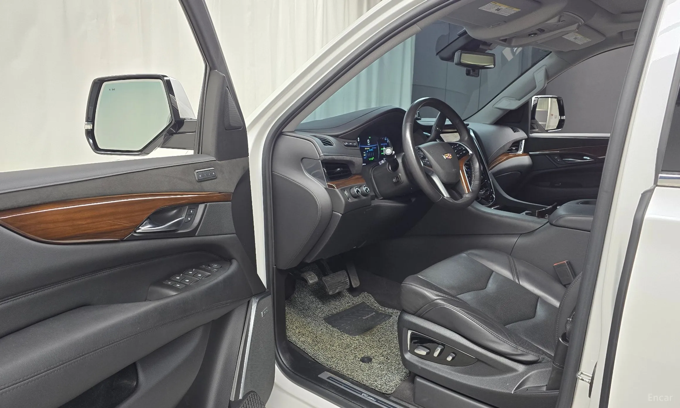 Cadillac Escalade превью 11