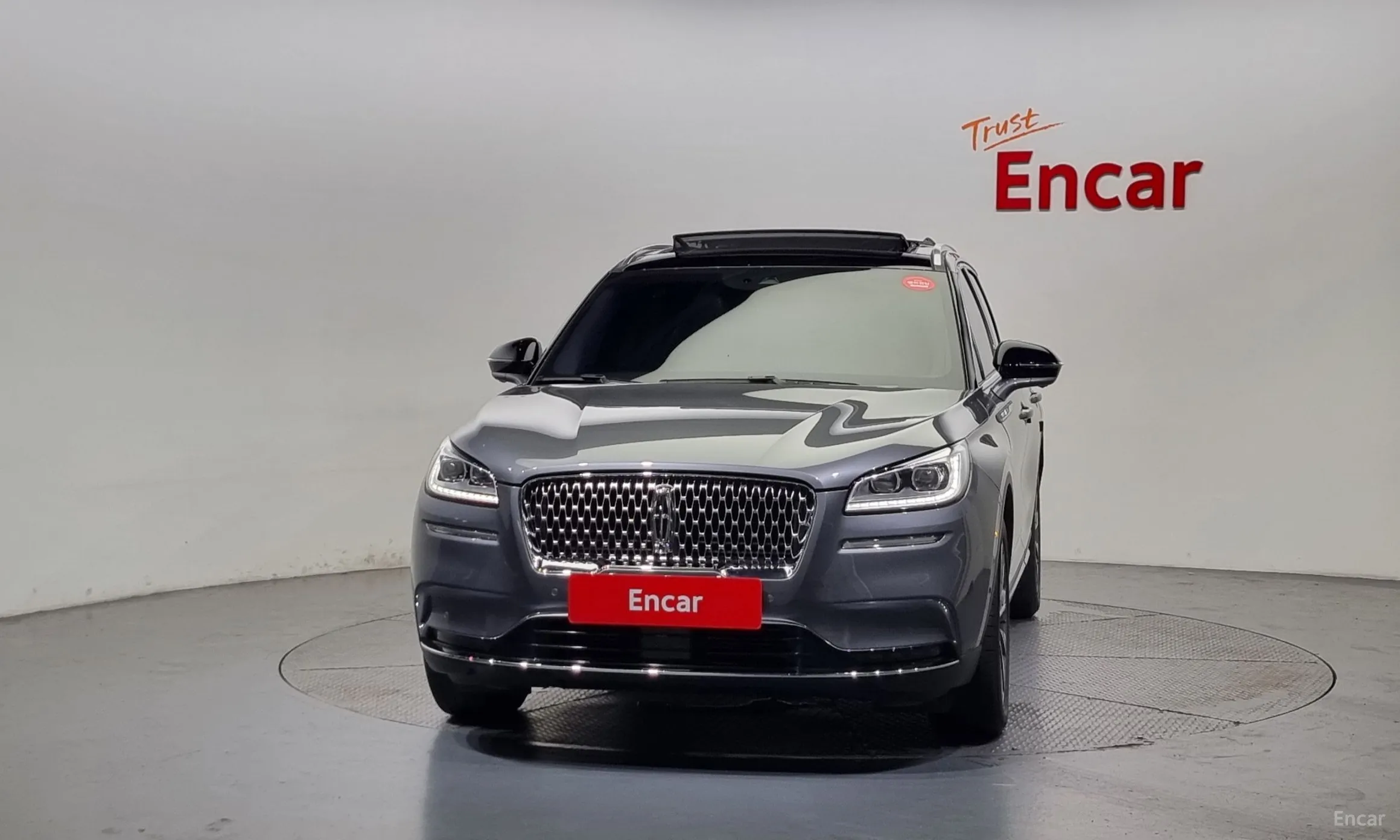 Lincoln Corsair превью 3
