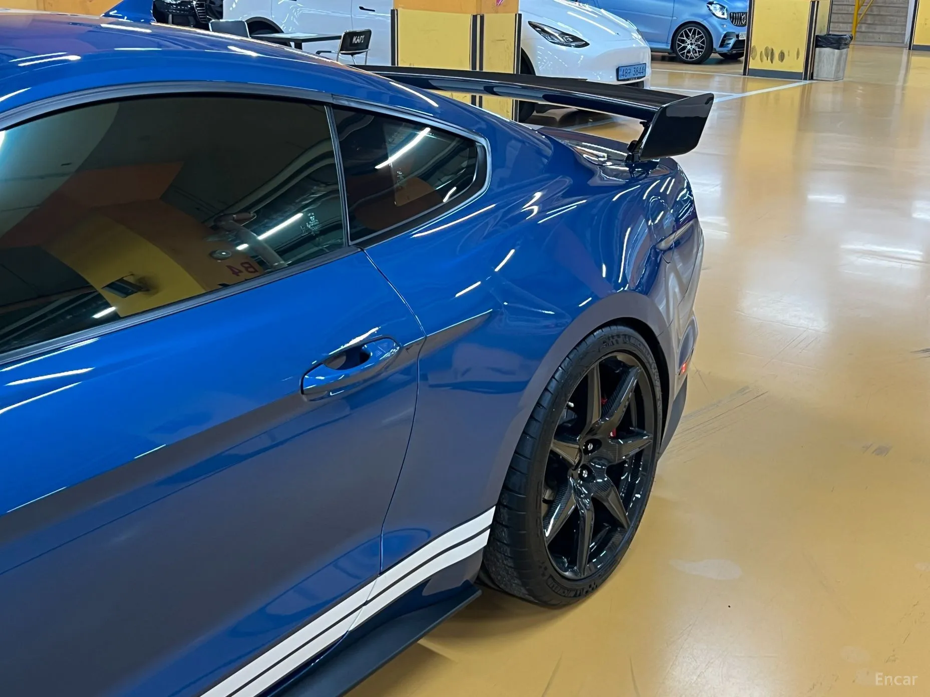 Ford Mustang превью 8