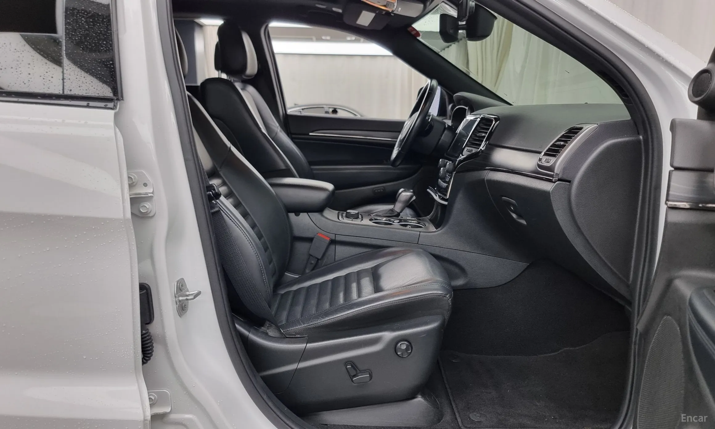 Jeep Grand Cherokee превью 11