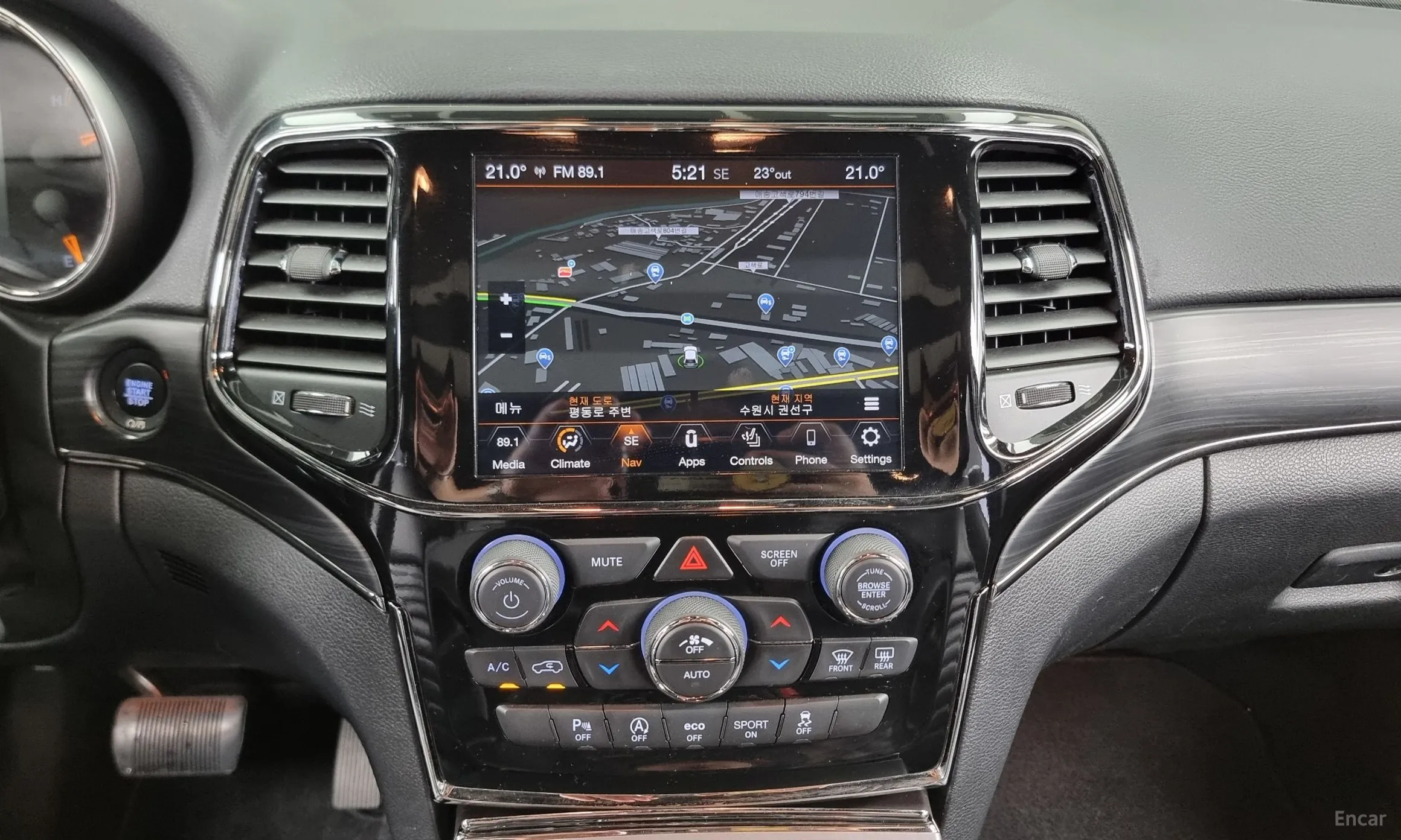 Jeep Grand Cherokee превью 14