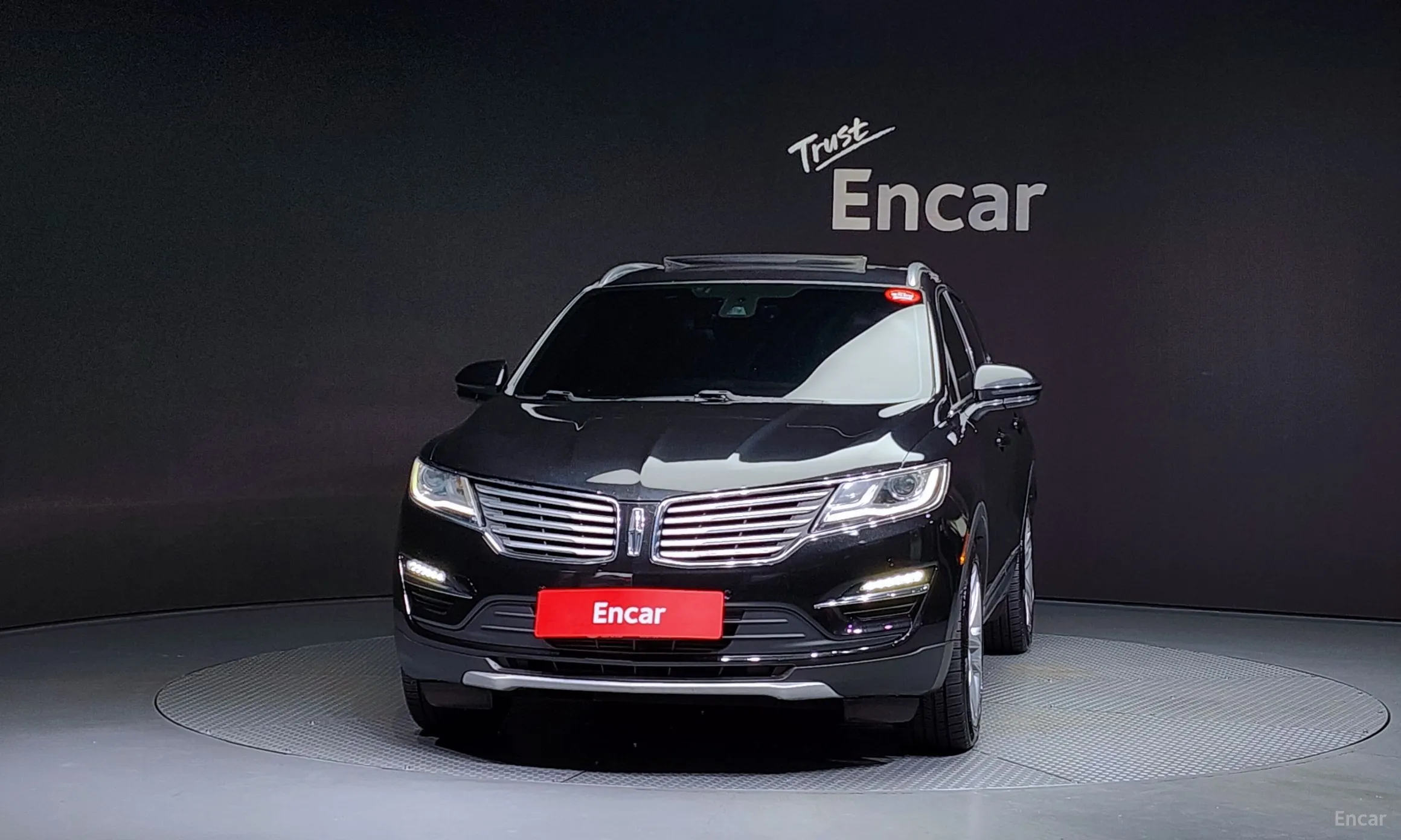 Lincoln MKC превью 3