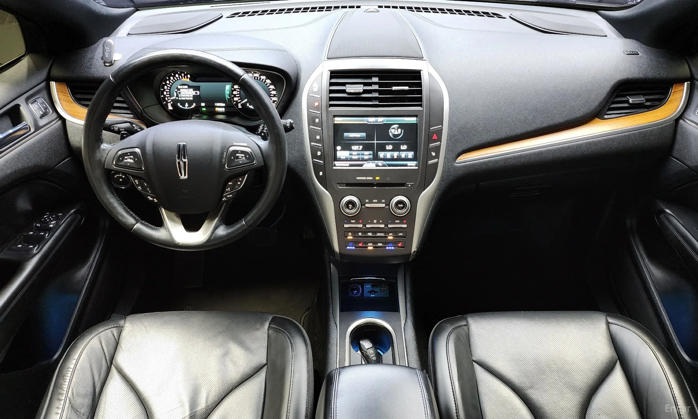 Lincoln MKC превью 7