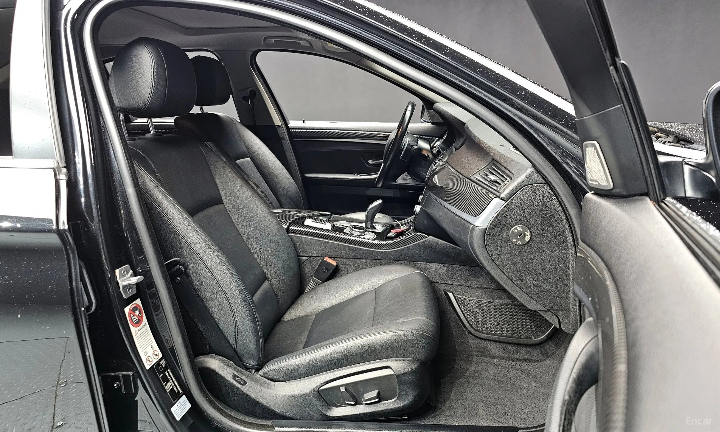BMW 5 Series (F10) превью 10