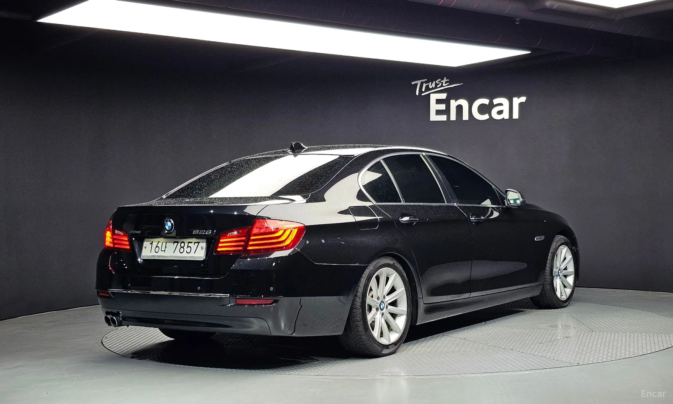 BMW 5 Series (F10) превью 2