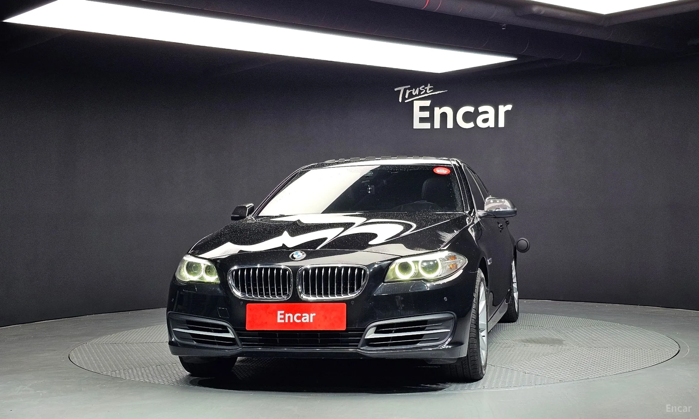 BMW 5 Series (F10) превью 3