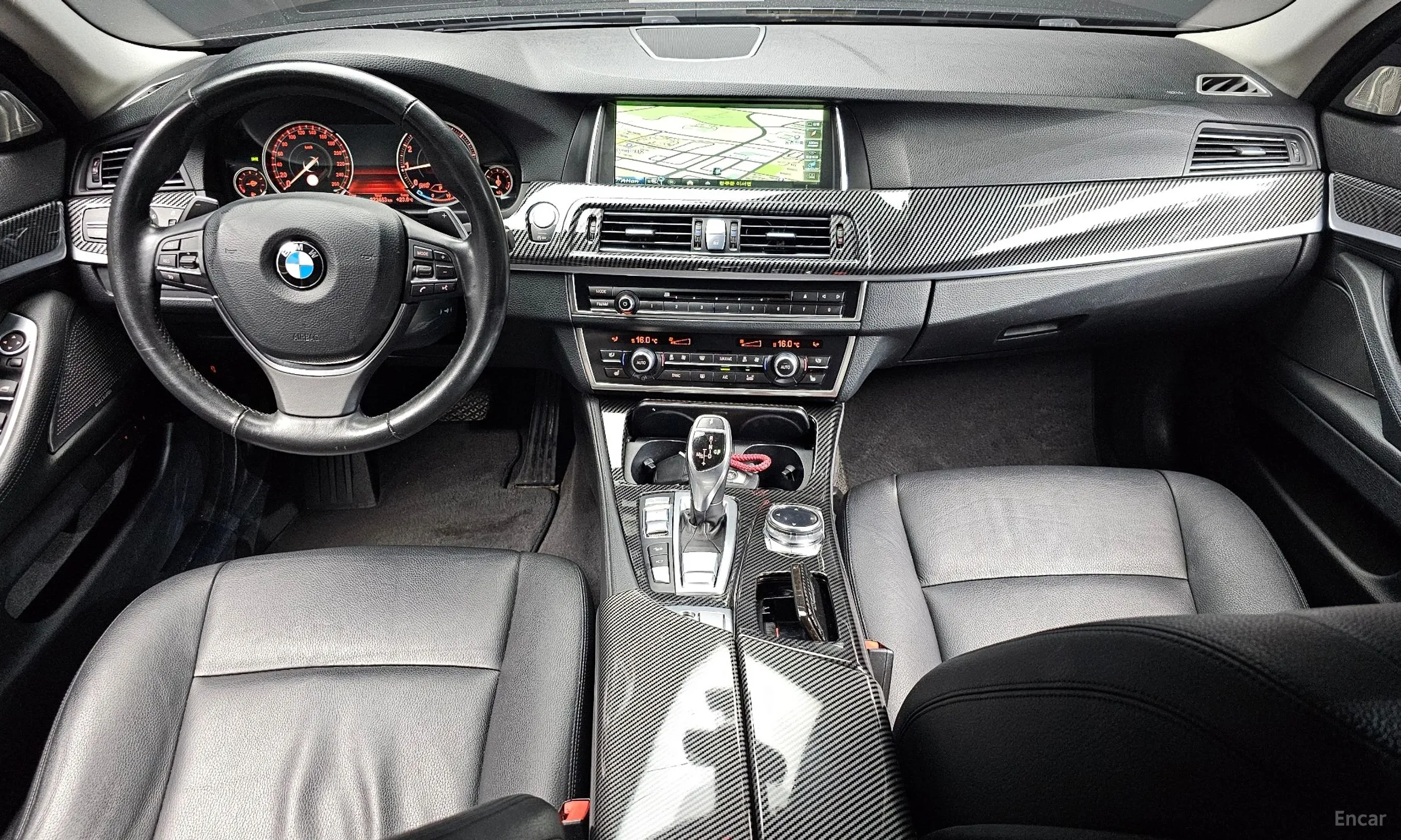 BMW 5 Series (F10) превью 7