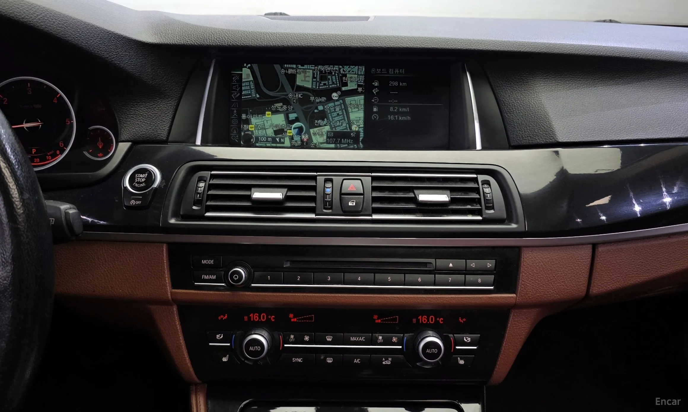 BMW 5 Series (F10) превью 15