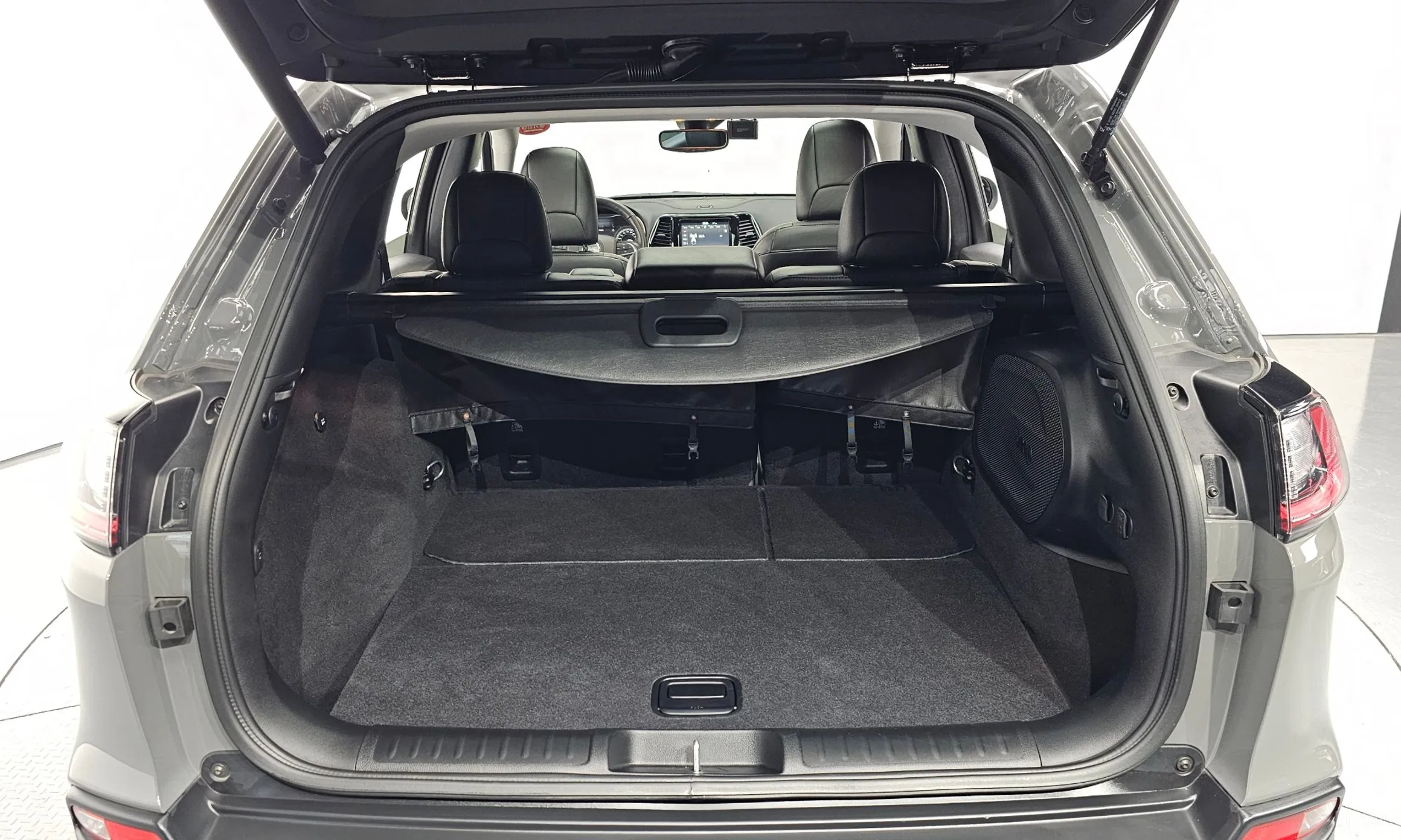 Jeep Cherokee (KL) превью 20