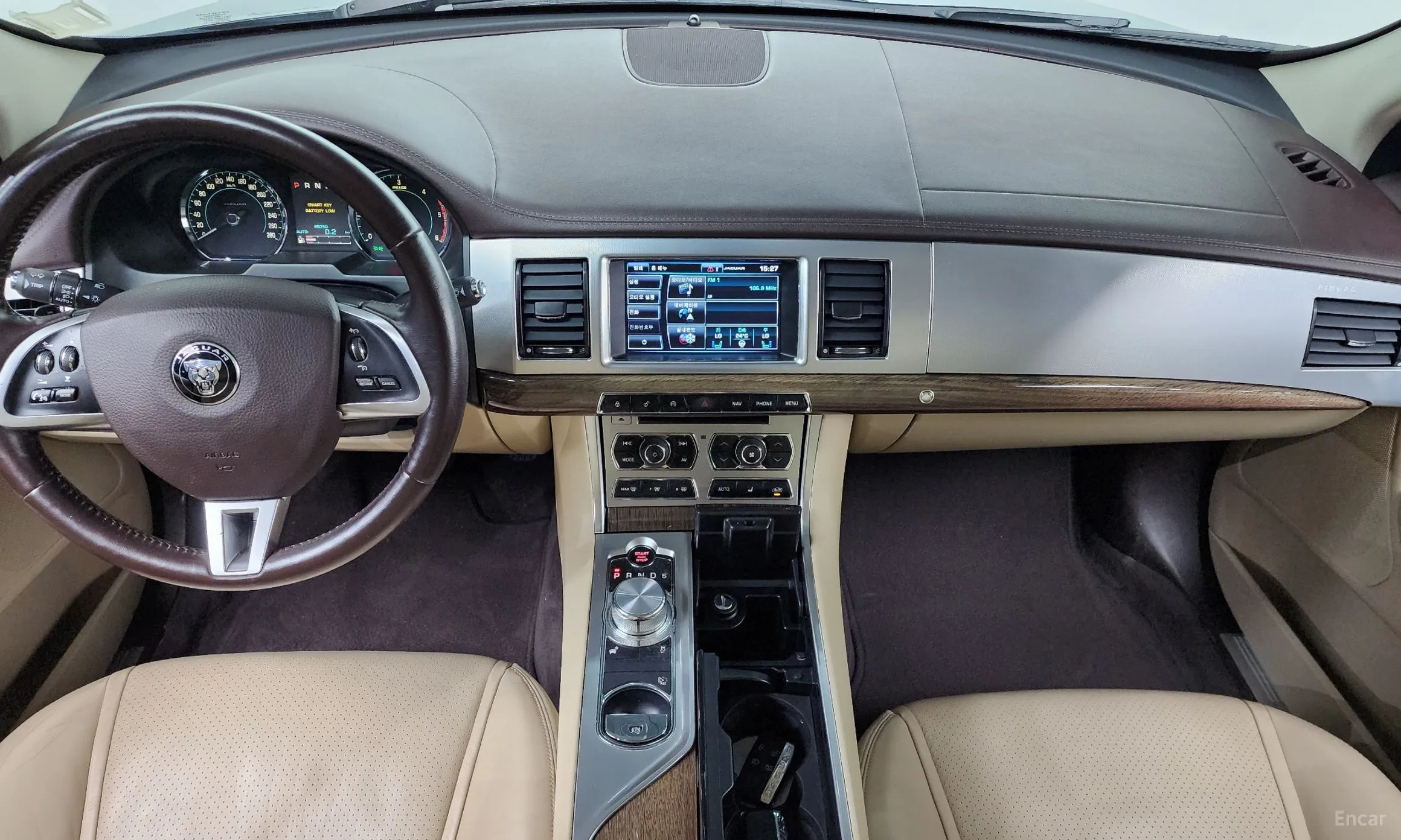 Jaguar New XF превью 7