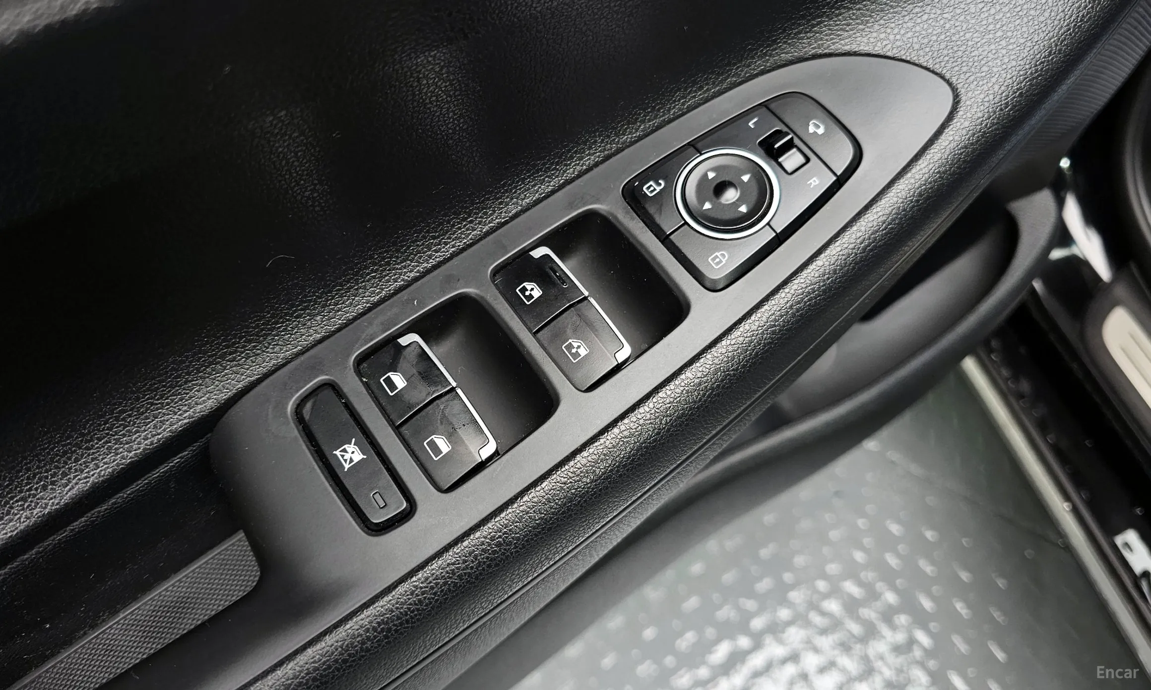 Hyundai Grandeur IG превью 14