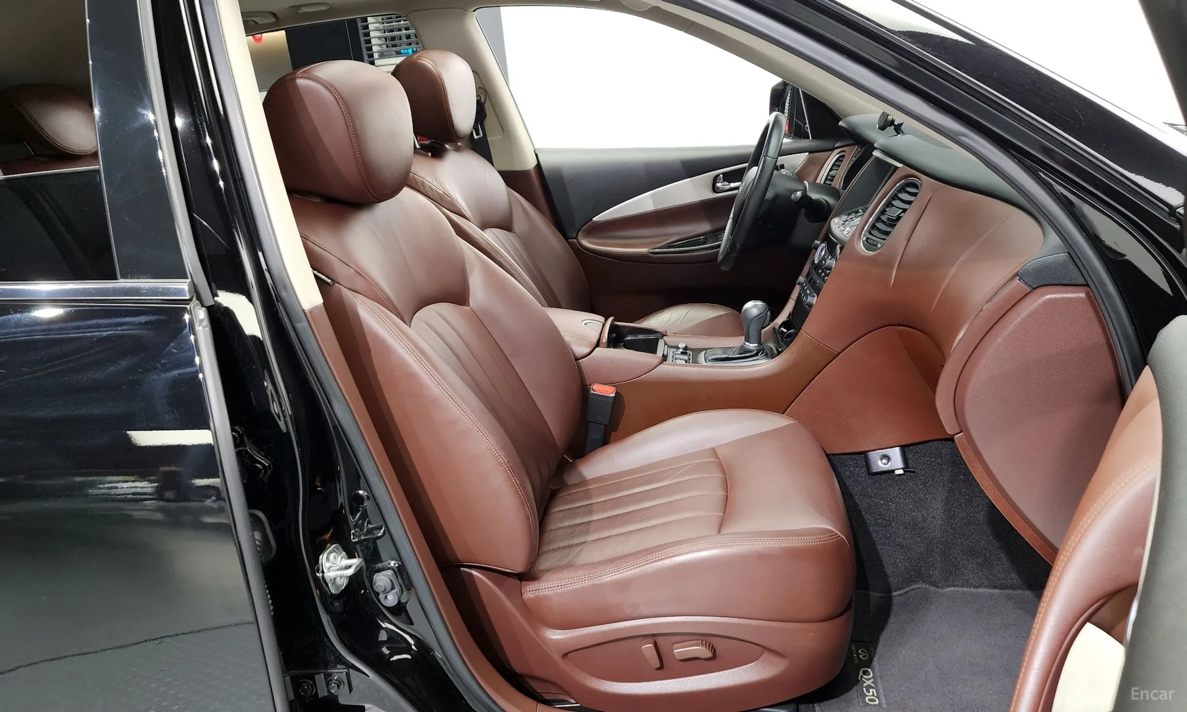 Infiniti QX50 превью 10