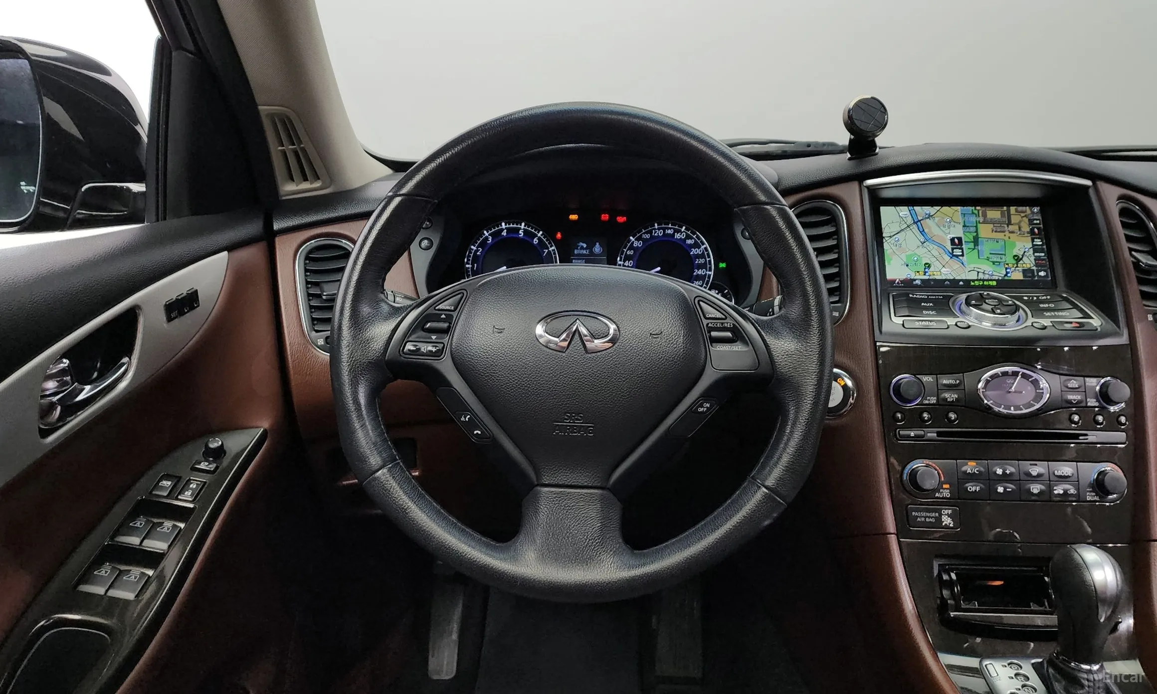 Infiniti QX50 превью 13