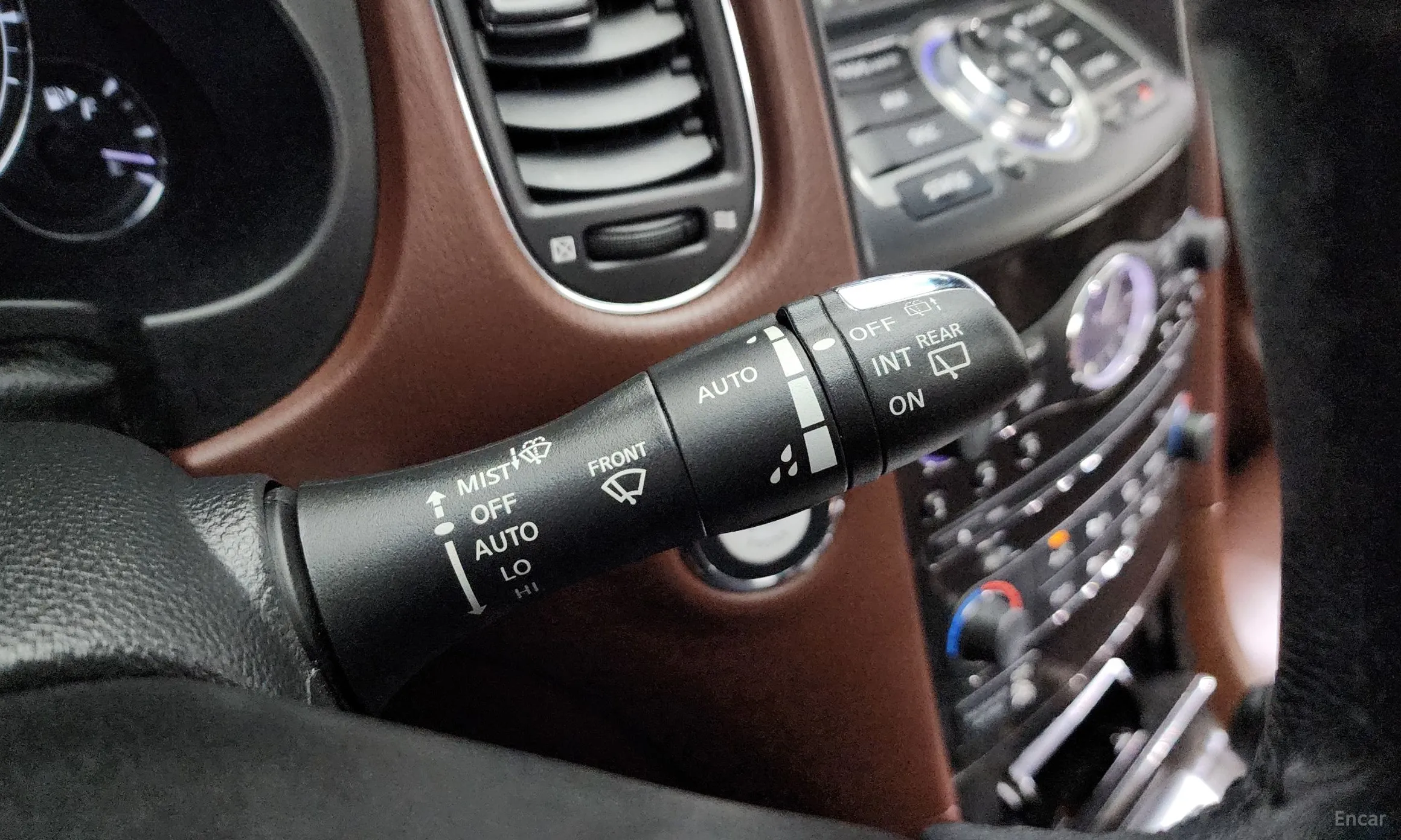Infiniti QX50 превью 16