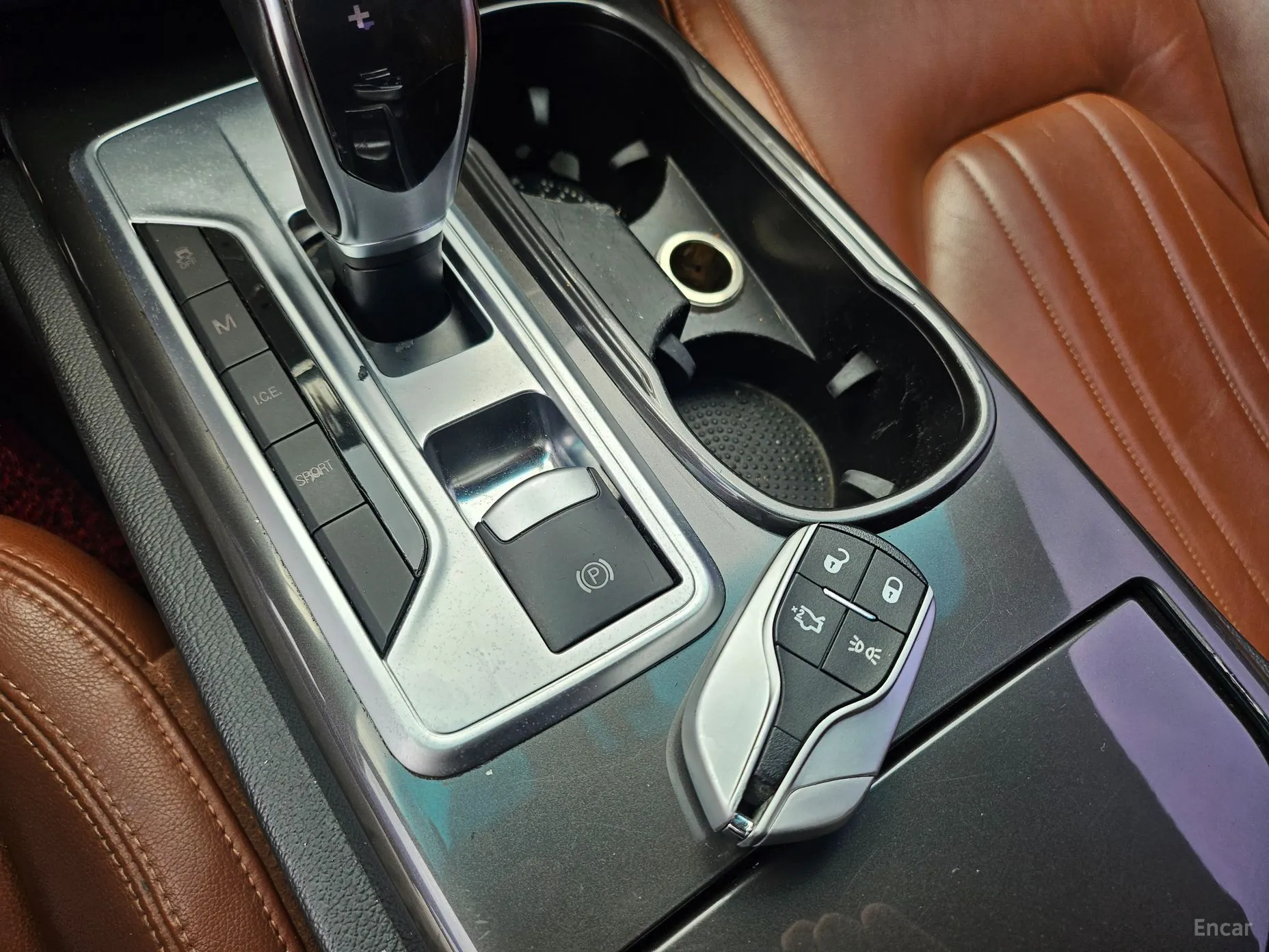 Maserati Ghibli превью 14