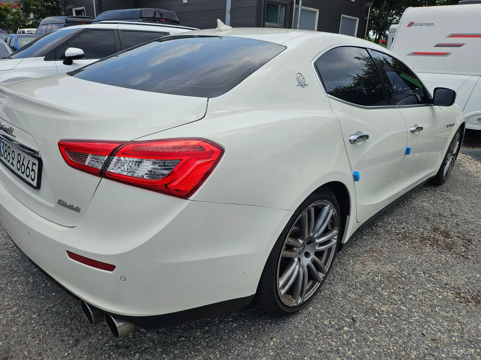 Maserati Ghibli превью 5