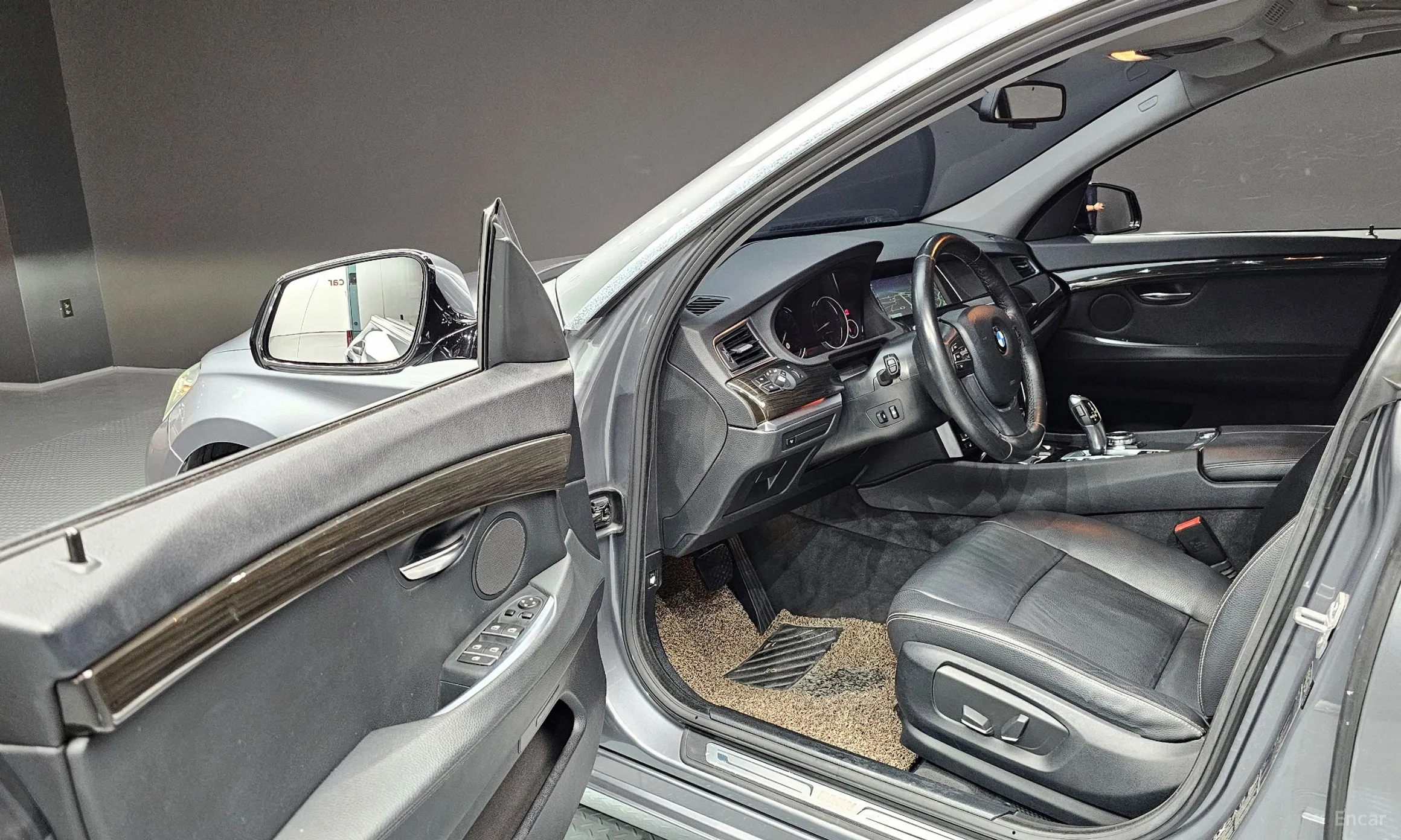 BMW 5 Series GT (F07) превью 11