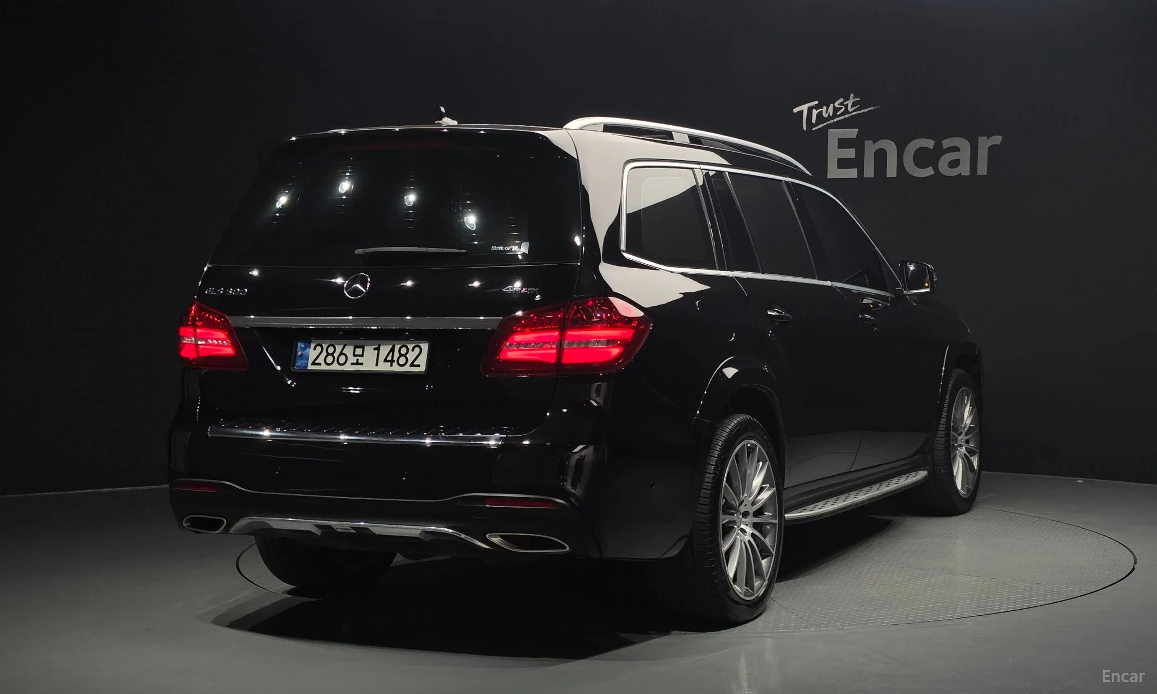 Mercedes Benz GLS-Class X166