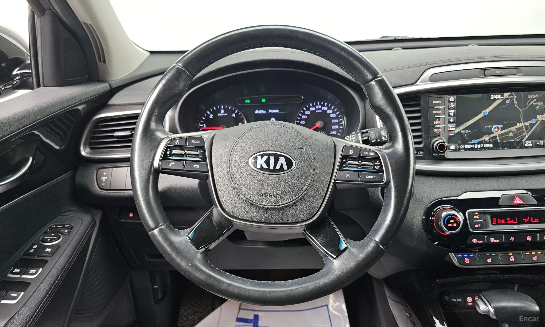 Kia Sorento превью 14