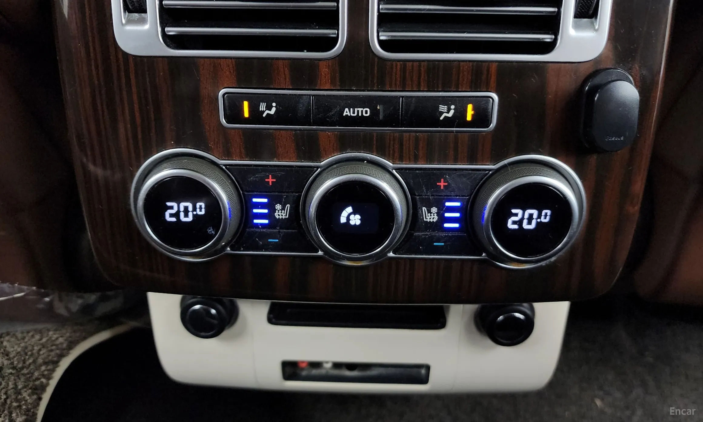 Land Rover Range Rover 4th Generation превью 19