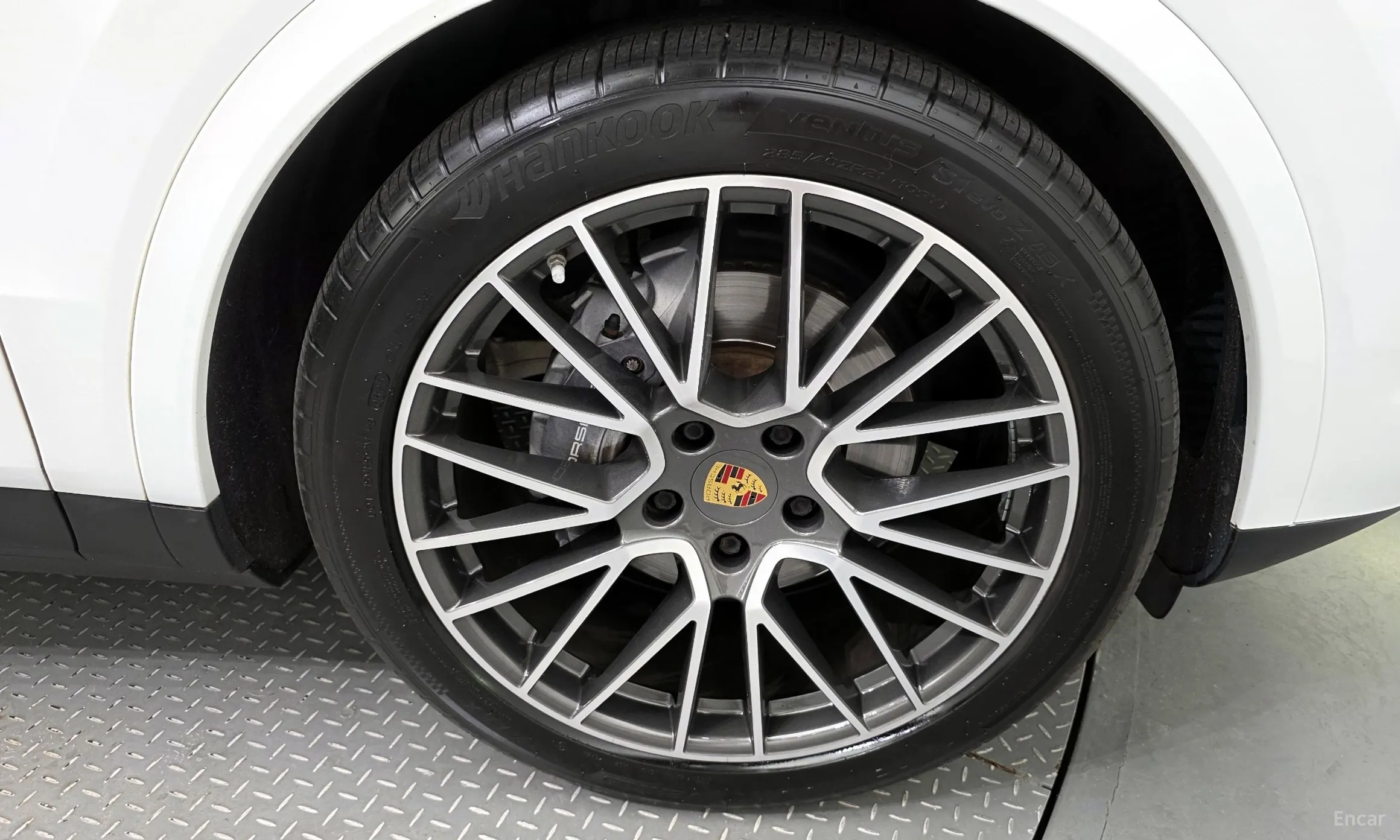 Porsche Cayenne (PO536) превью 5