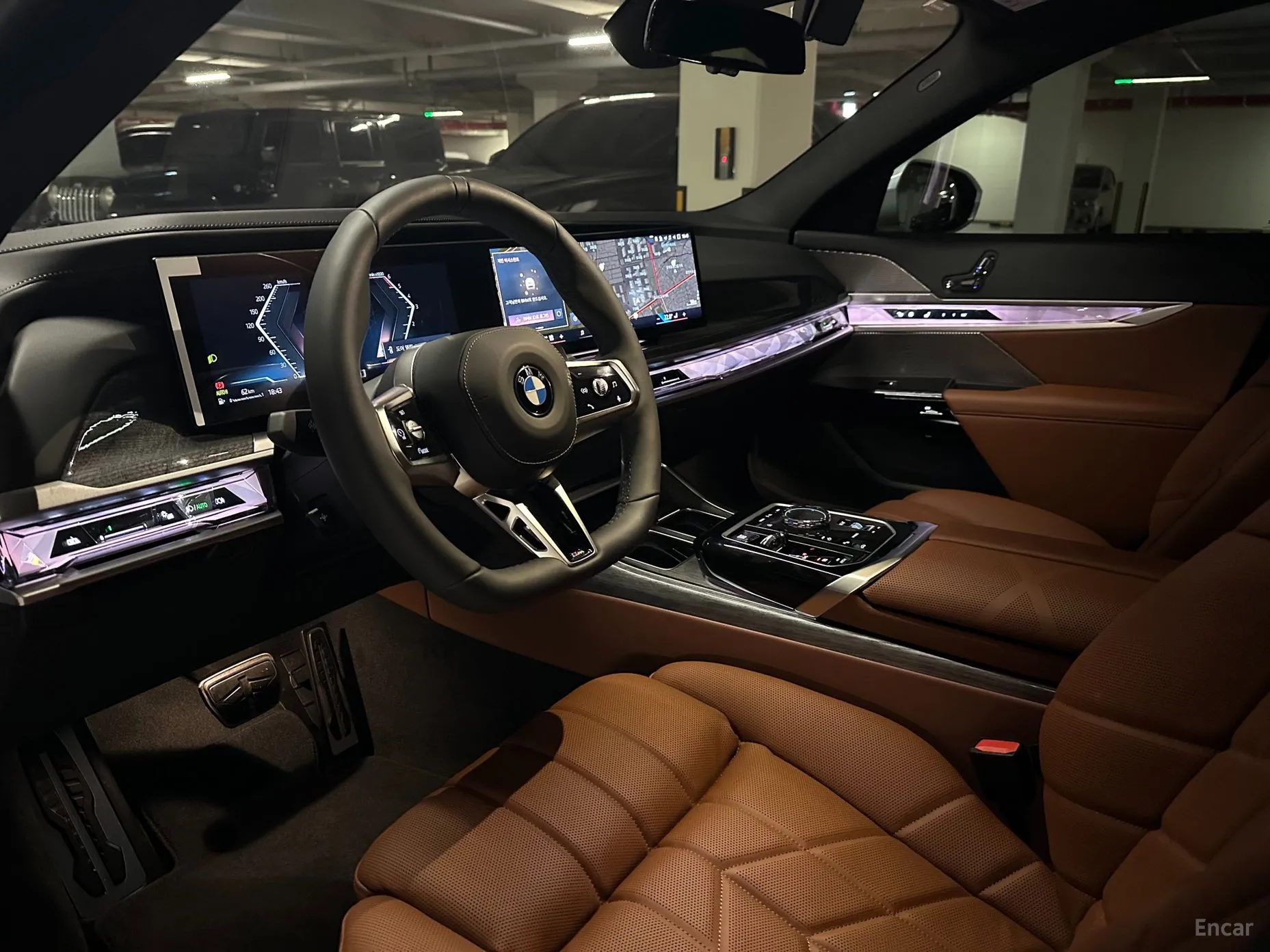 BMW 7 Series (G70) превью 10