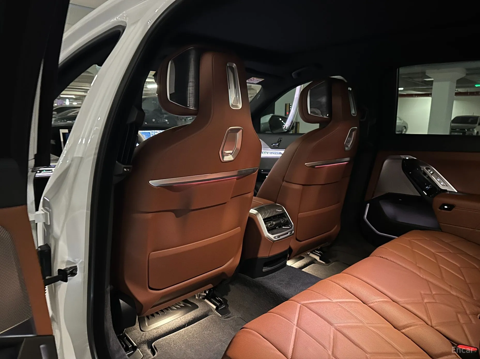BMW 7 Series (G70) превью 11
