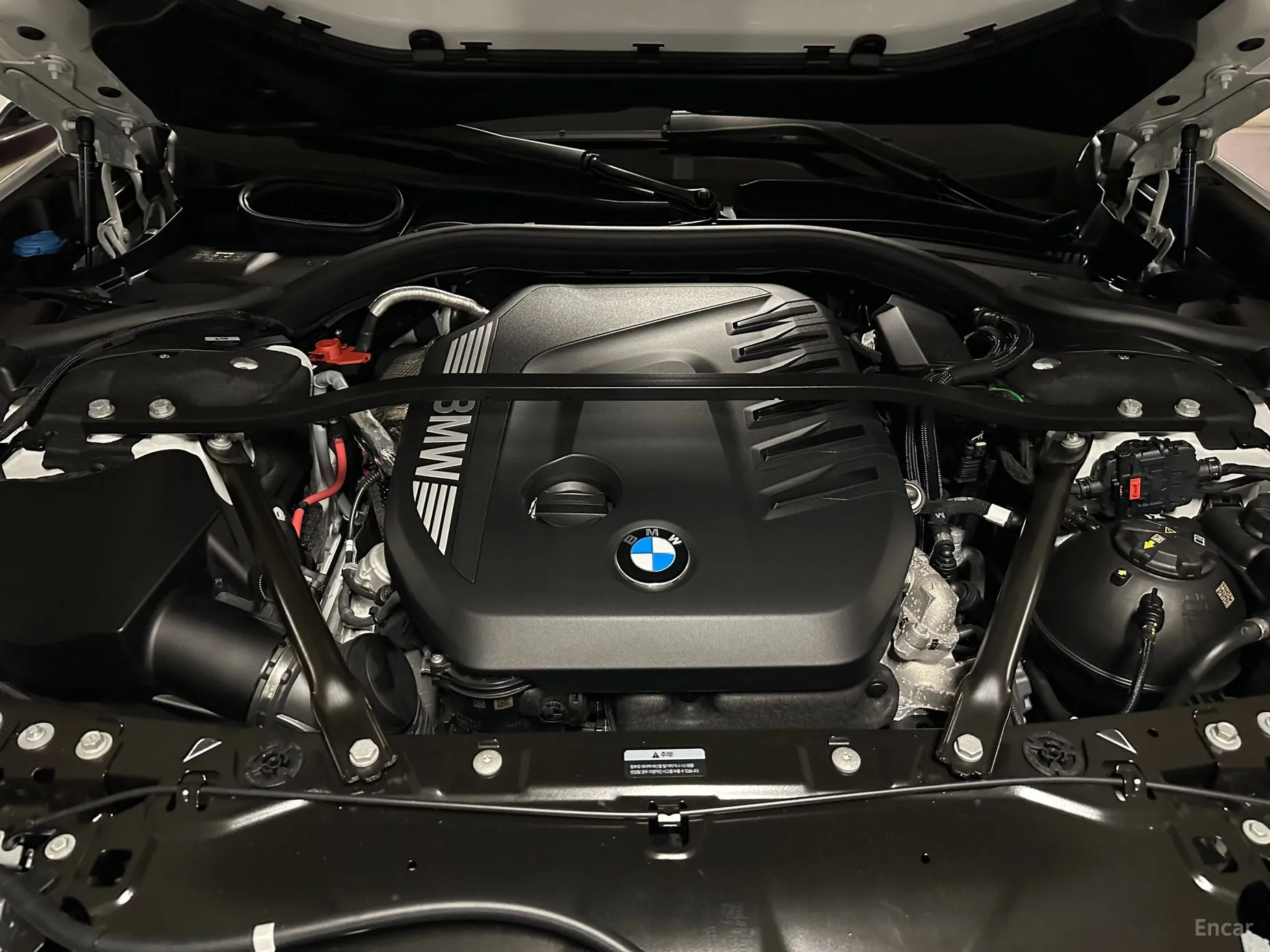 BMW 7 Series (G70) превью 18