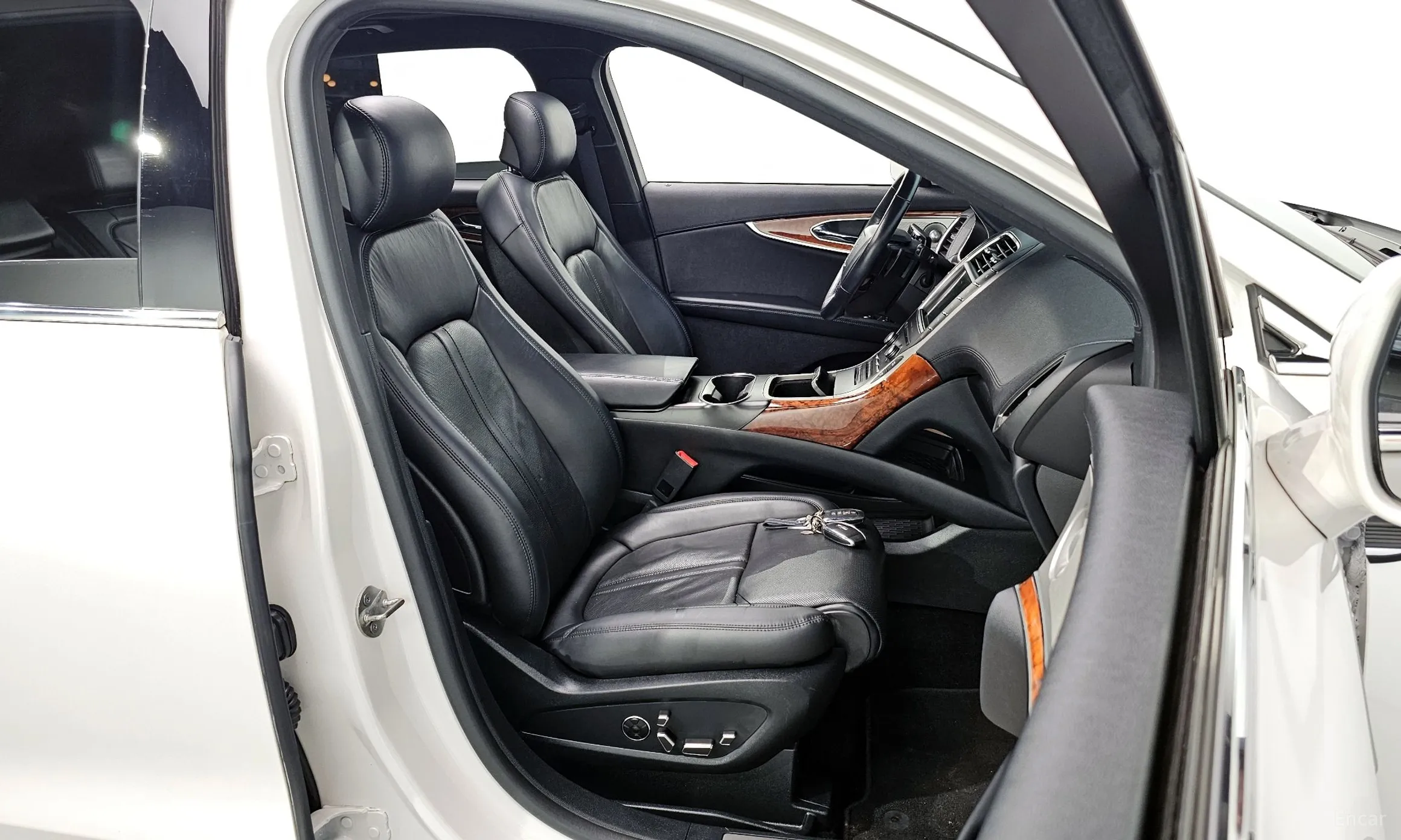 Lincoln Nautilus Gen 1 превью 12